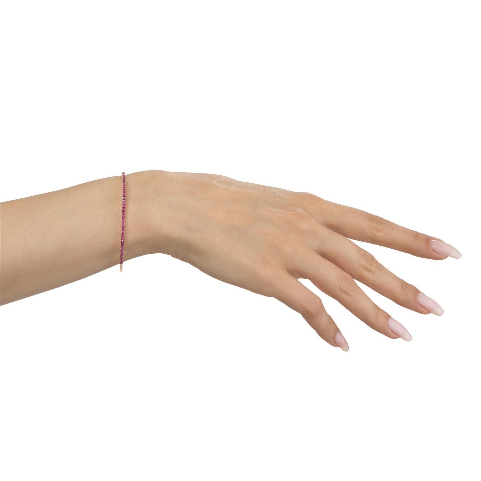Nigaam 0.66 Cttw Ruby Hinged Bangle in 14K Rose Gold Neuf - En vente à New York, NY