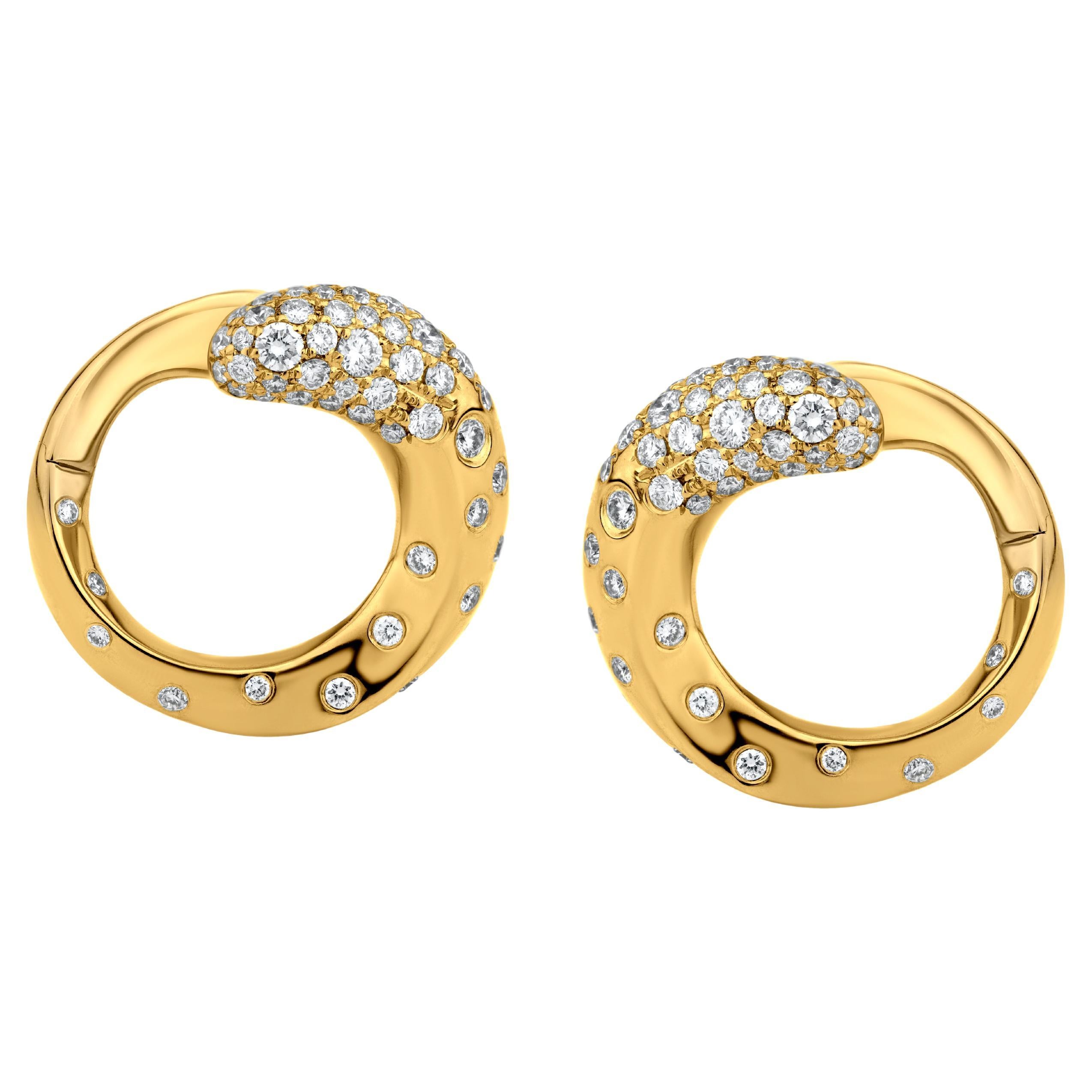 Nigaam 1.02 Cts. VS Diamond Hoop Earrings in 18K Yellow Gold