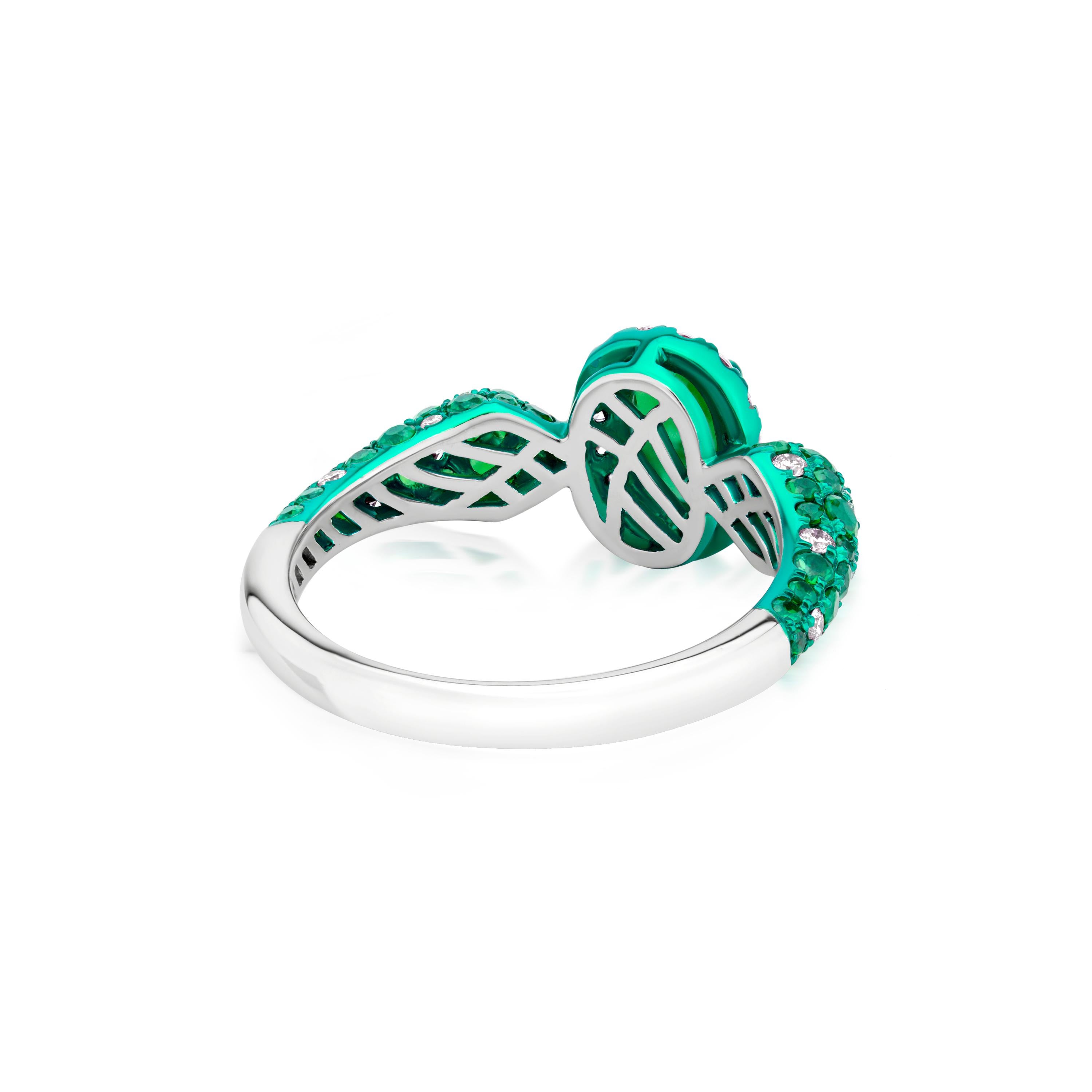 Nigaam 1.6 Cts. Smaragd & Diamant Halo-Ring Größe 7 in 18k Weißgold mit Smaragd und Diamant (Zeitgenössisch) im Angebot