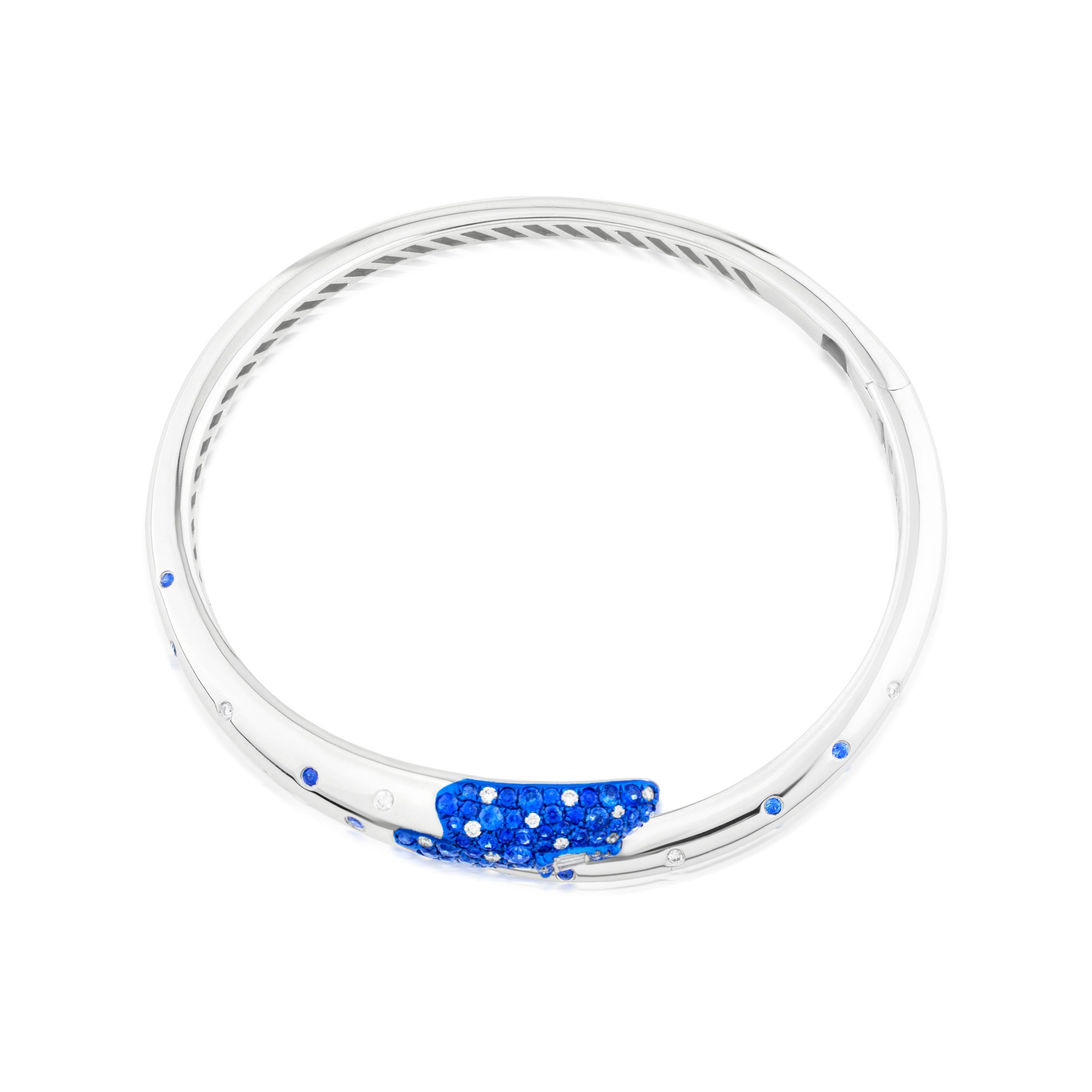 Nigaam 1.89 Cttw. Pulsera Serpens de zafiro y diamantes Corte redondo en venta