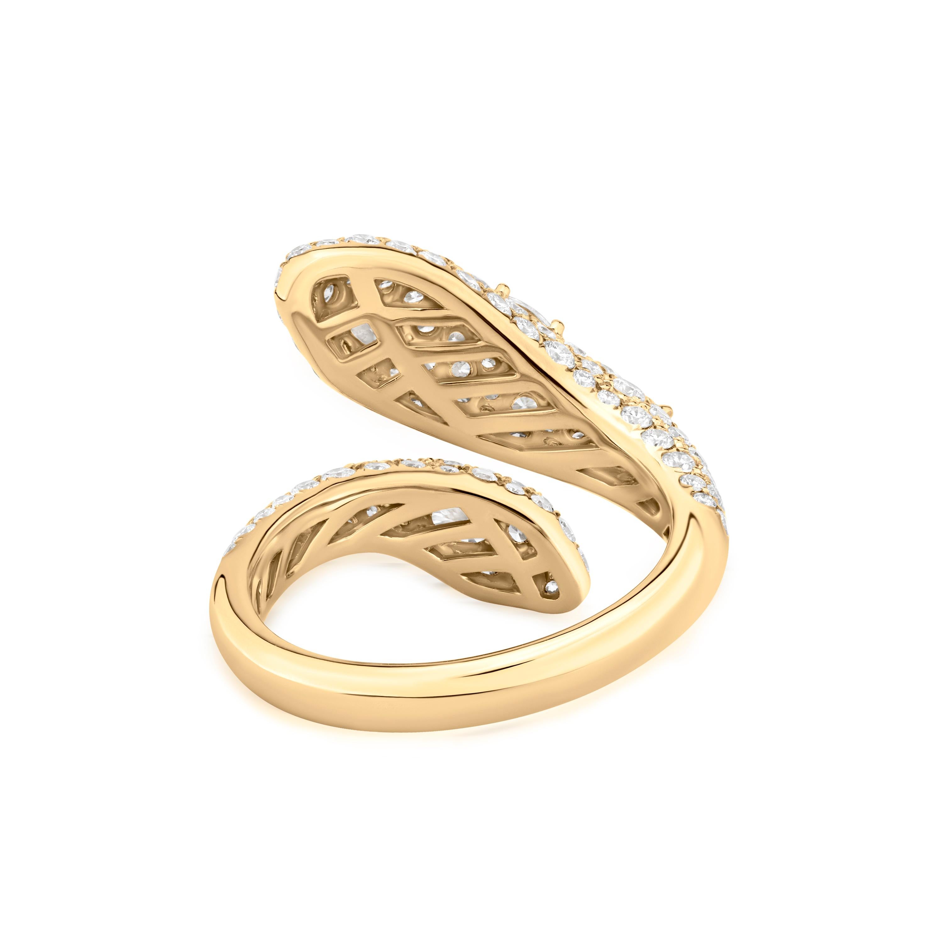 Contemporain Nigaam 2.16 carats Bague bypass taille 7 en or jaune 18 carats avec diamants en vente