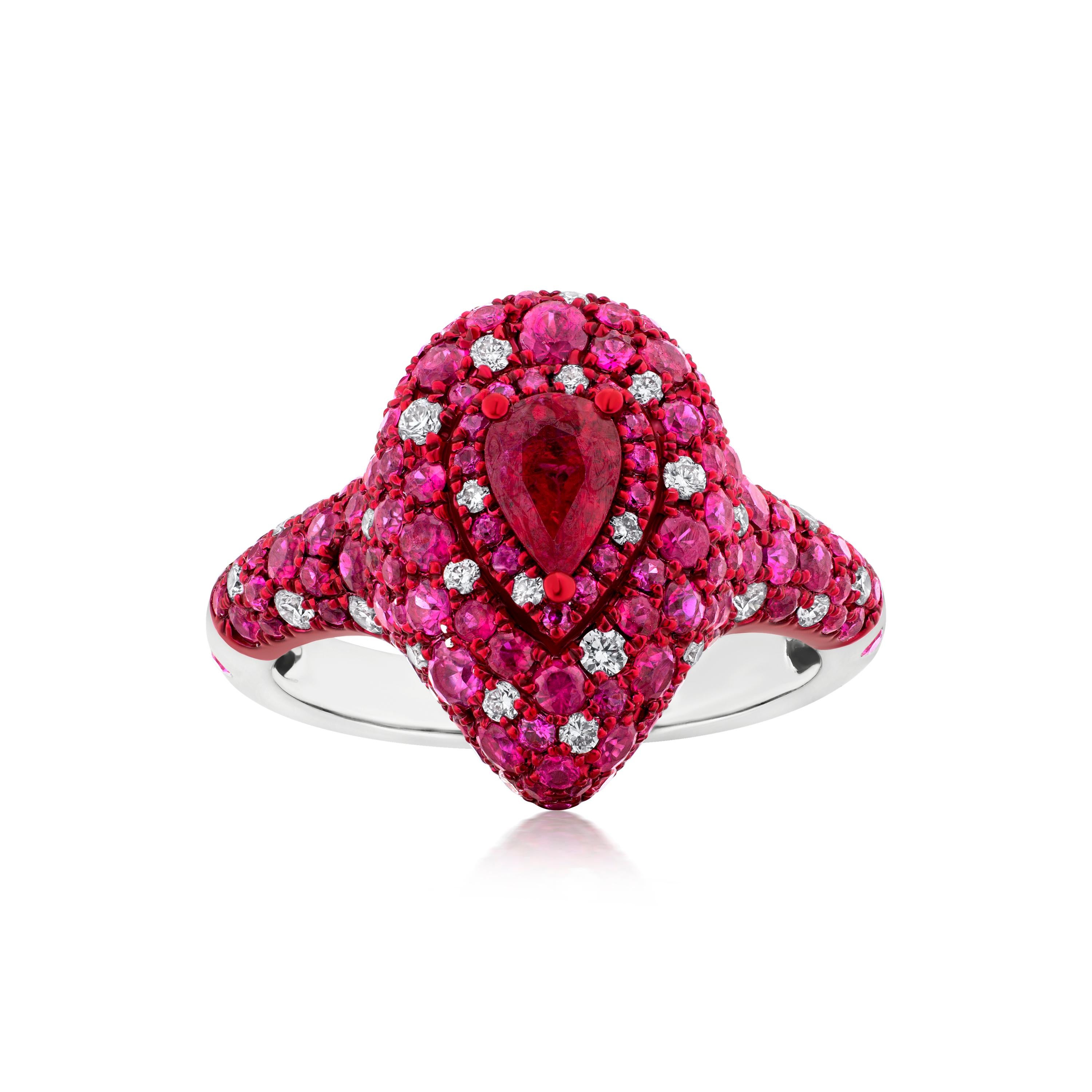 Taille ronde Nigaam 2.45 ct. pt. Bague cocktail en or blanc 18 carats, rubis et diamants VS, taille 7 en vente