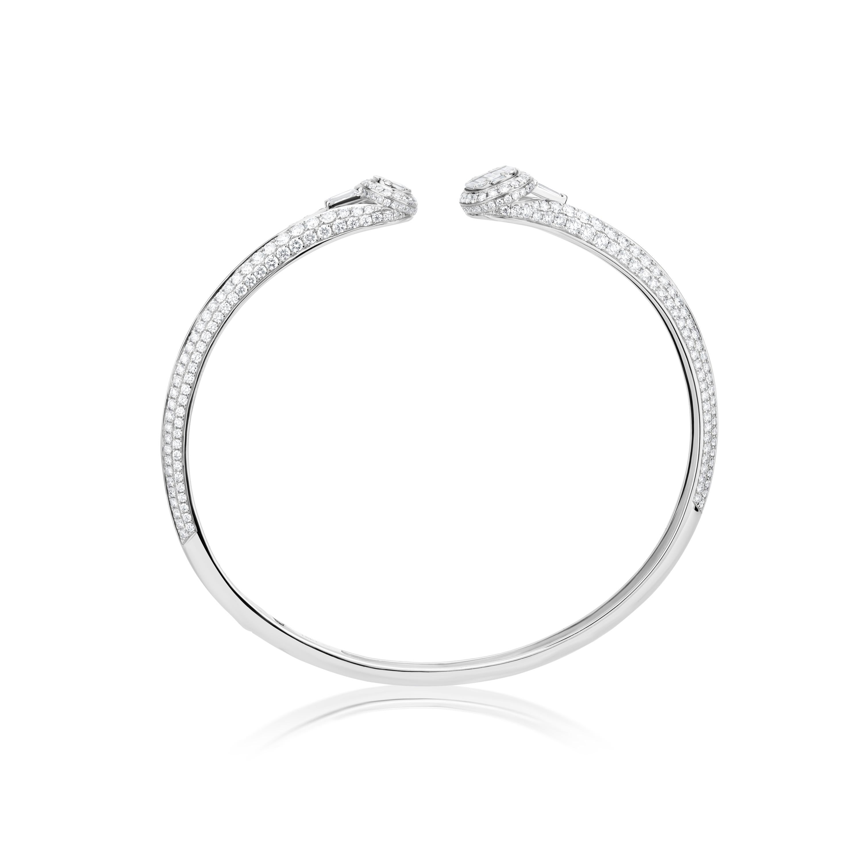 Nigaam 3.55 Cttw. Diamant-Manschettenknopf aus 18K Weißgold (Zeitgenössisch)