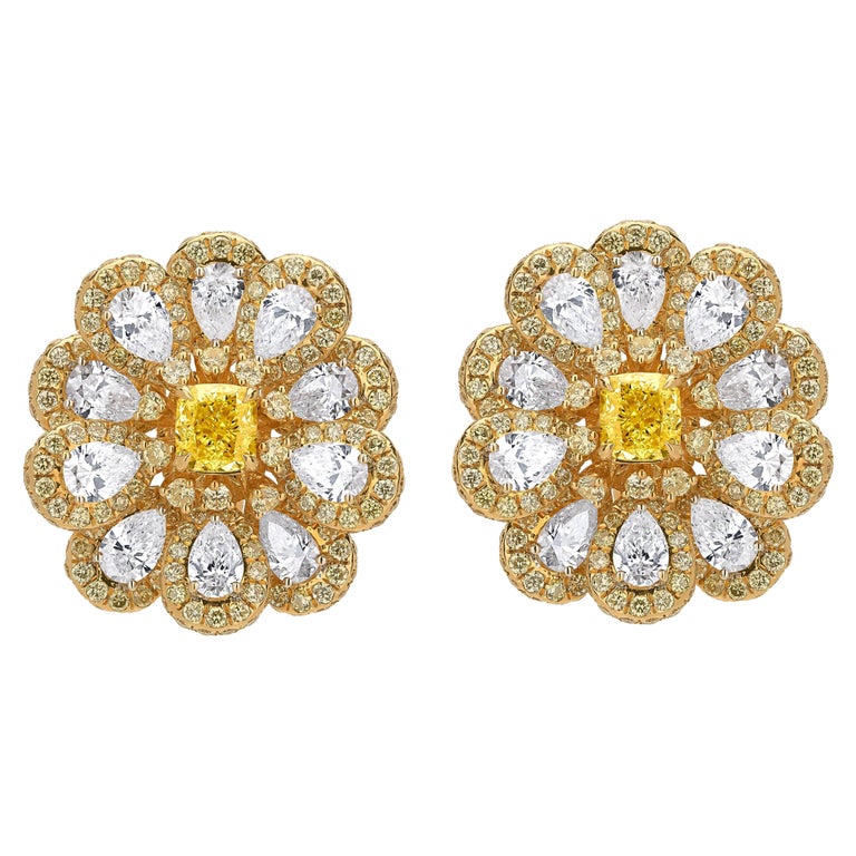 Nigaam 7.10 Ct T.W Diamond Flower Stud Earrings in 18k Yellow Gold For