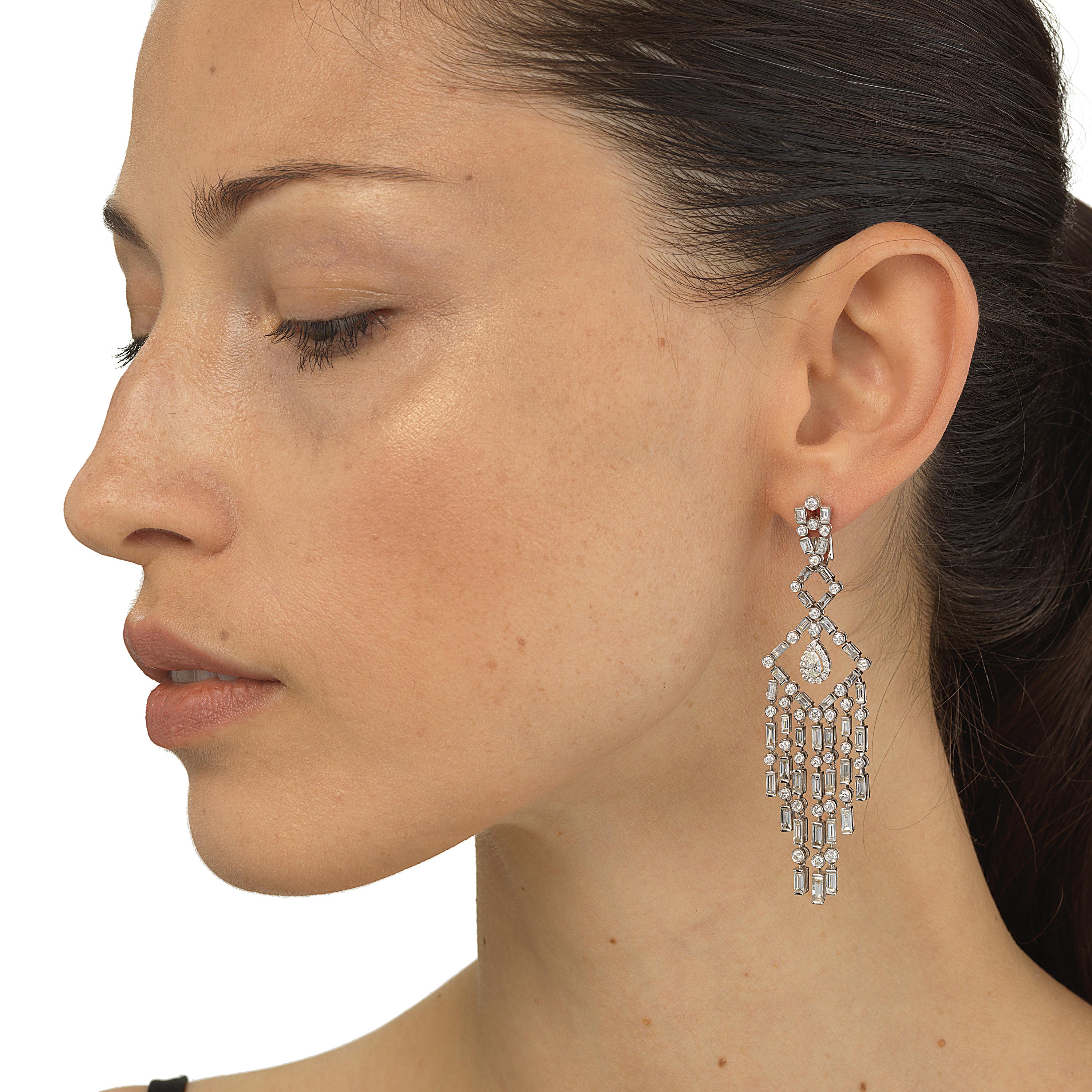 Modern Nigaam 7.19cttw Diamond Chandelier Earrings in 18 Karat White Gold For Sale