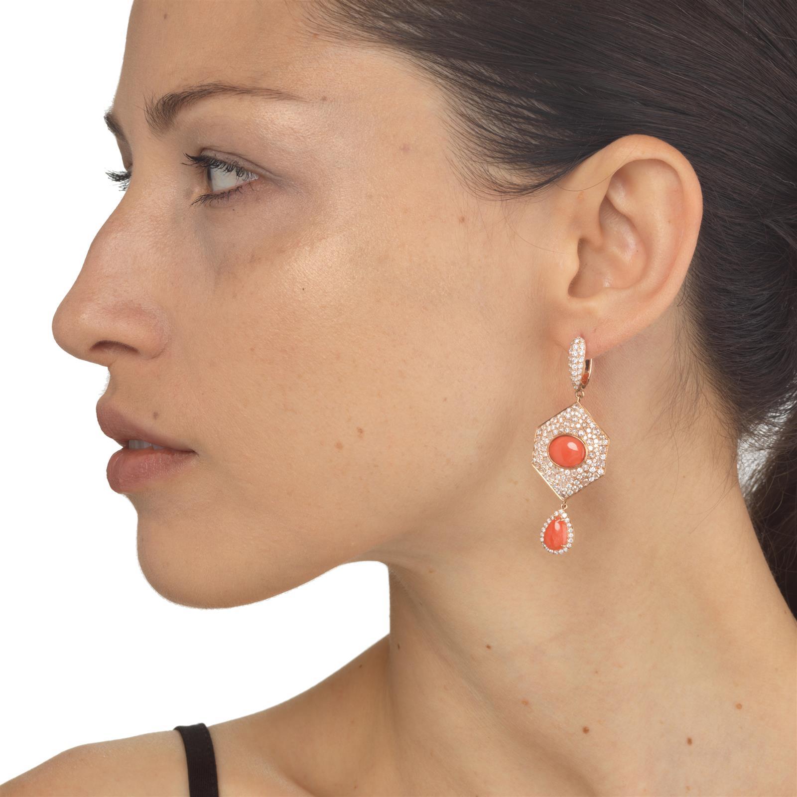 Contemporary Nigaam 8.66 Cttw, Peach Coral, Red Coral and Diamond Dangle Earrings in 18K Gold