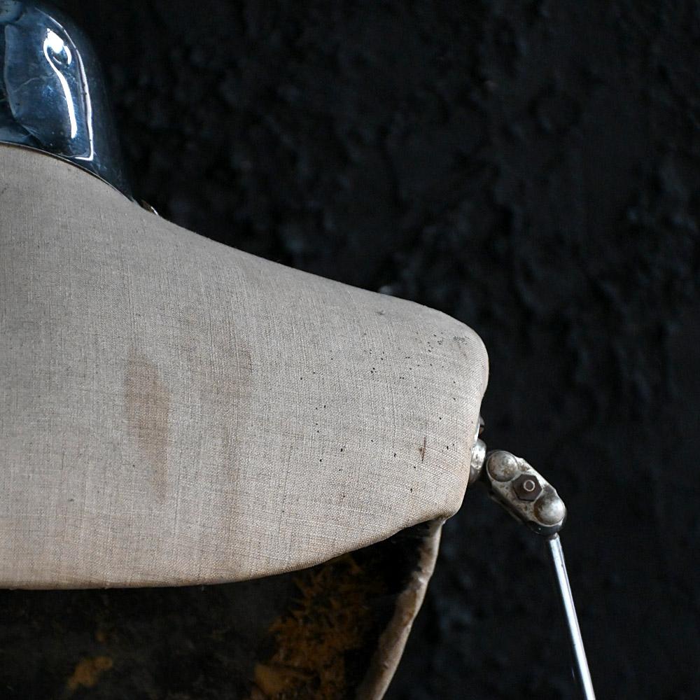 Nigel Coates Chrome and Linen Display Bust In Good Condition In London, GB