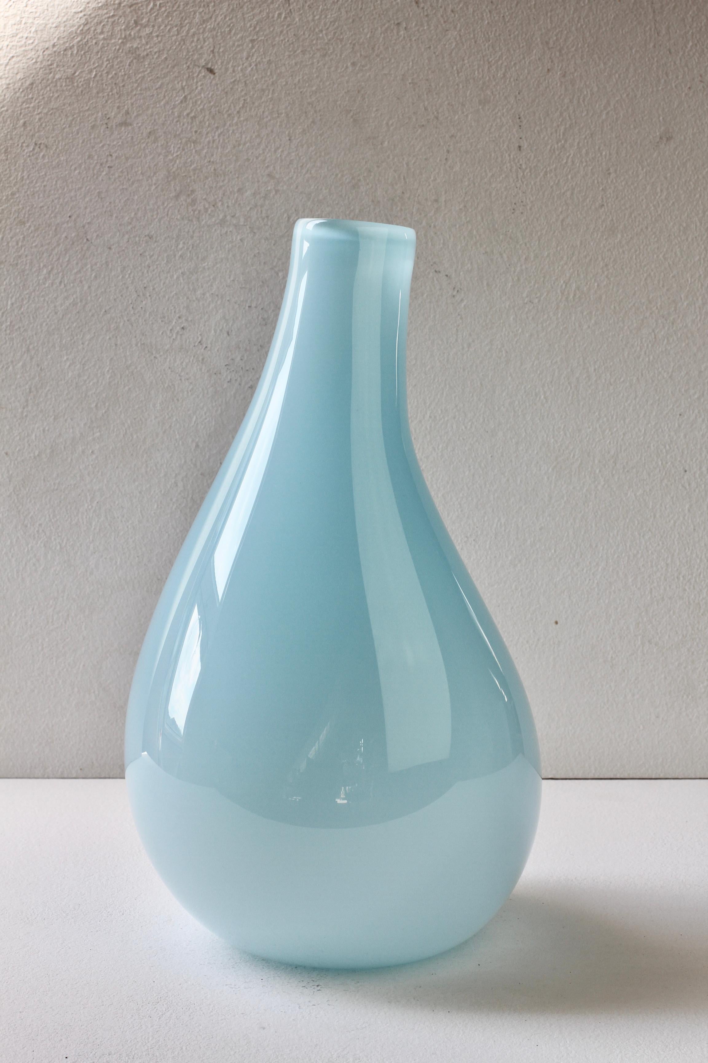 Nigel Coates pour Salviati - Grand vase surdimensionné en verre de Murano bleu italien en vente 6
