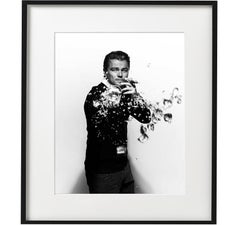 Leonardo DiCaprio-Trümmern – Porträt, das Trinken von Trinkgläsern, Kunstfotografie, 2010