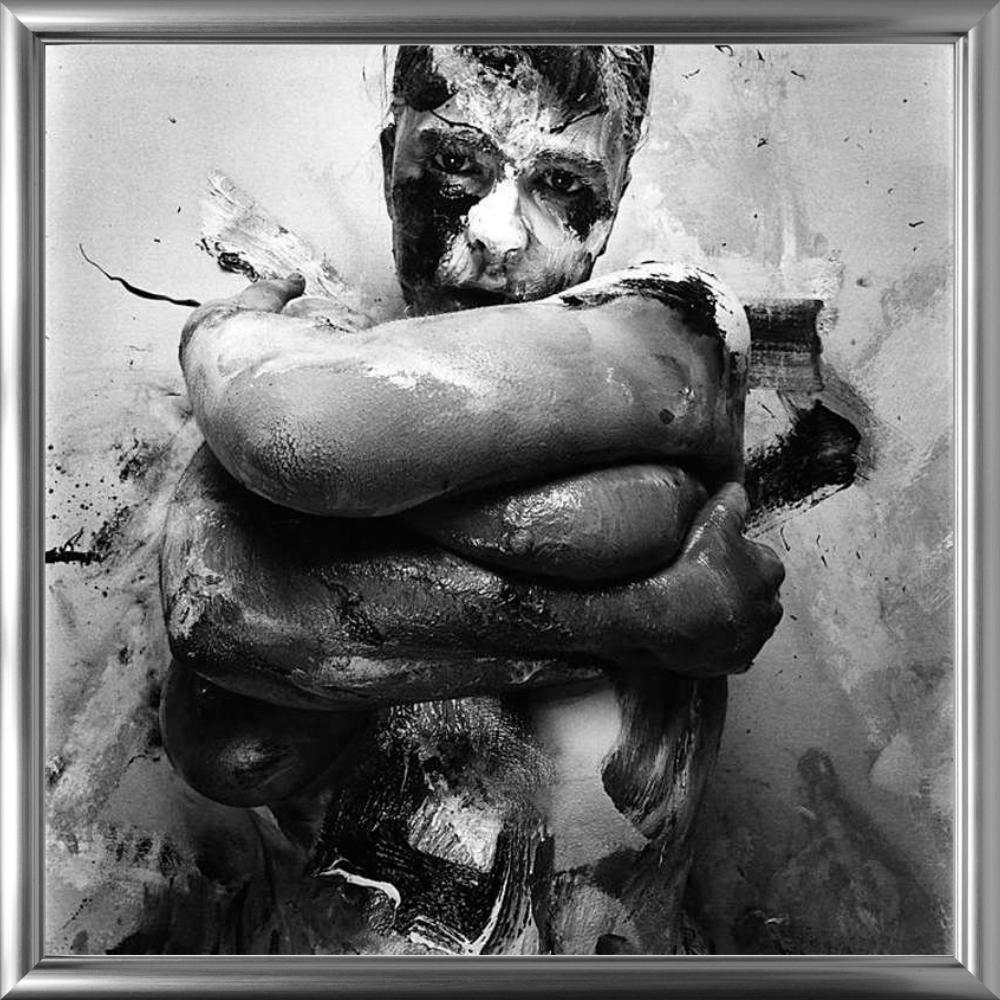Jenny Saville - Portrait of the Artist in her Studio, fine art photography 1995 - Gray Nude Photograph by Nigel Parry