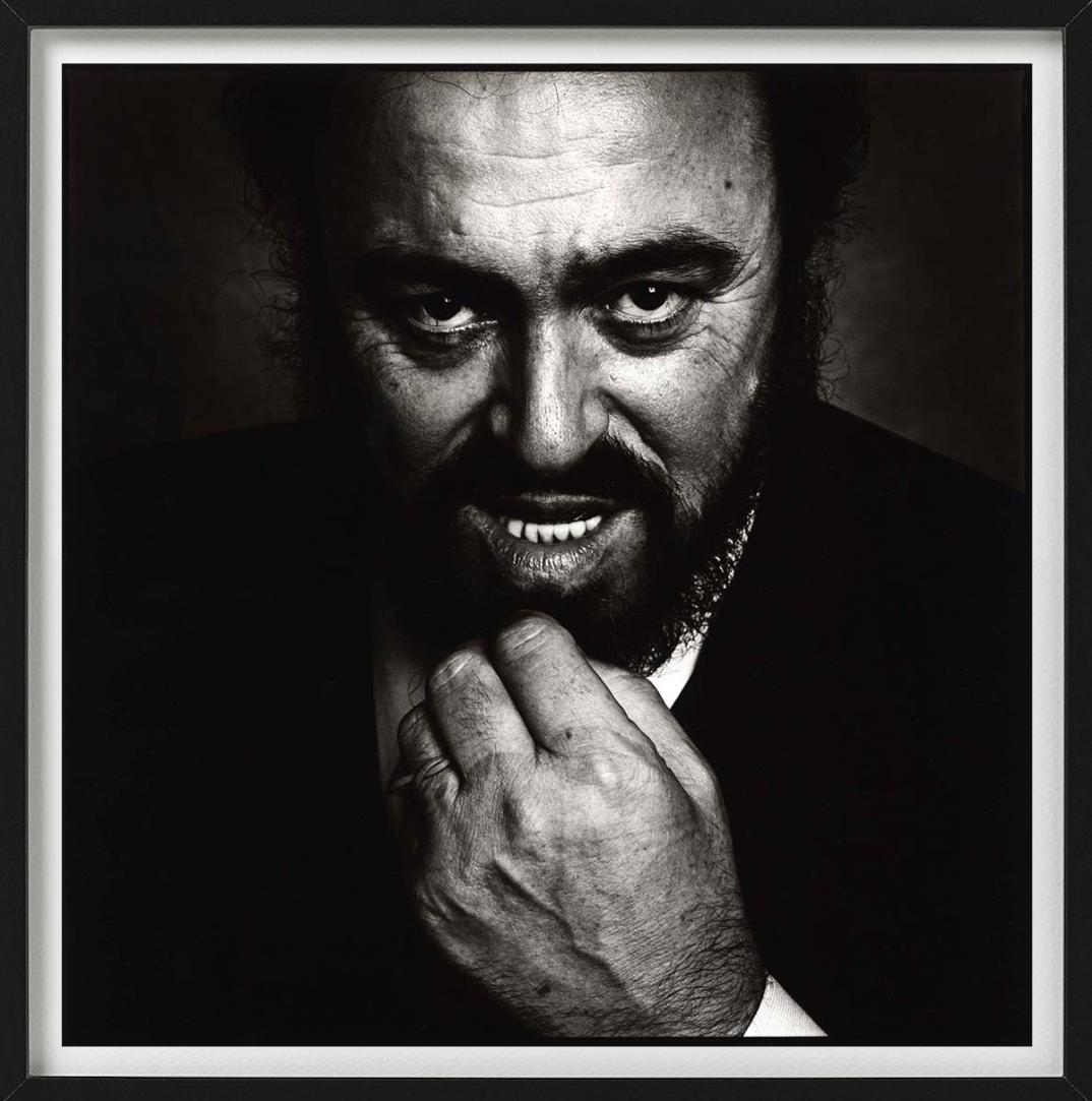 Luciano Pavarotti, The Savoy Hotel London - Portrait, fine art photography, 1990 - Photograph by Nigel Parry