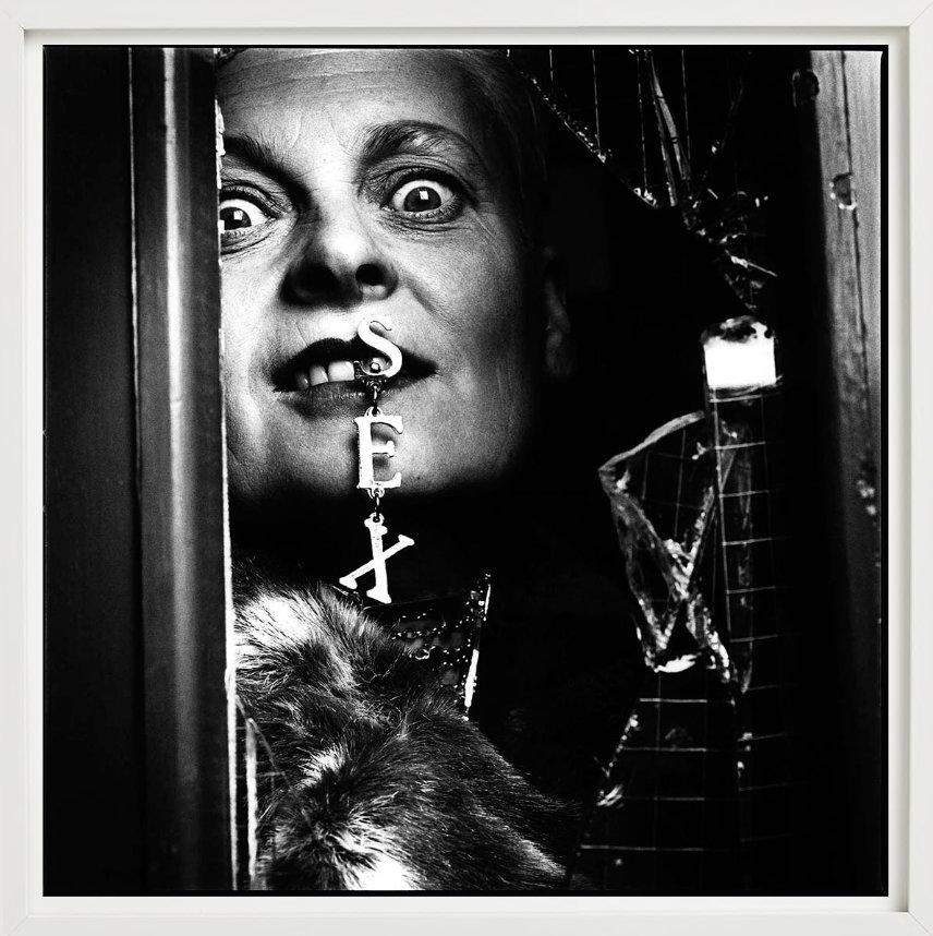 Nigel Parry, Vivienne Westwood im Angebot 3