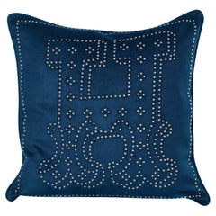 Night blue cashmere pillow case with "H" metallic studs.