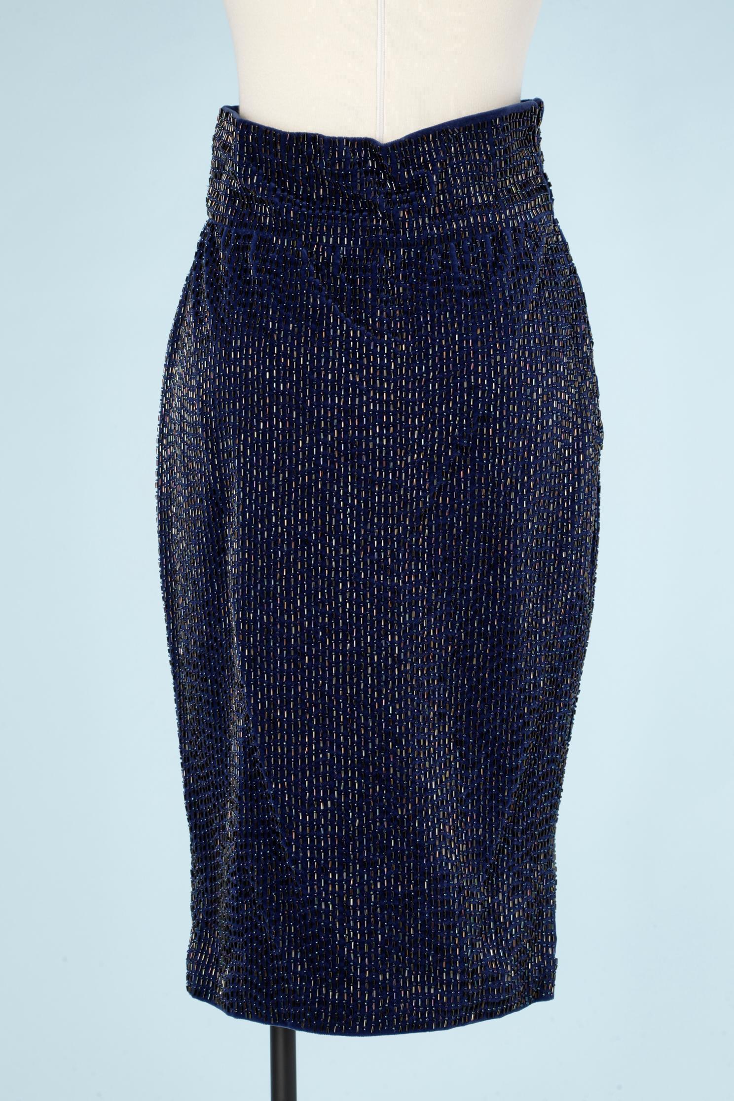 Night blue fully beaded pencil skirt on velvet base Gianni Versace  In Excellent Condition For Sale In Saint-Ouen-Sur-Seine, FR