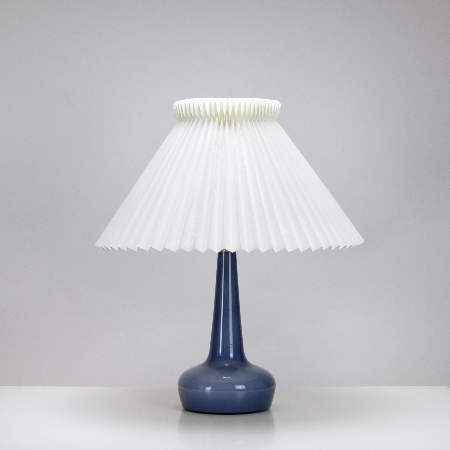 Night blue Model 311 mid century table or side lamp designed in 1949 by Esben Klint for Le Klint, Denmark. The 311 is a Danish mid century classic from Kaare, Tage and Esben Klint. It is a piece which showcases the collaboration between father, son