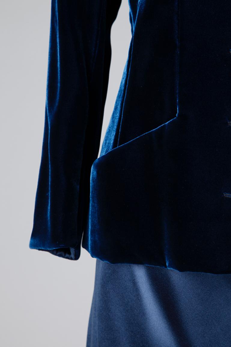 Black Night blue silk velvet and silk satin skirt-suit Givenchy Haute-Couture Numbered For Sale