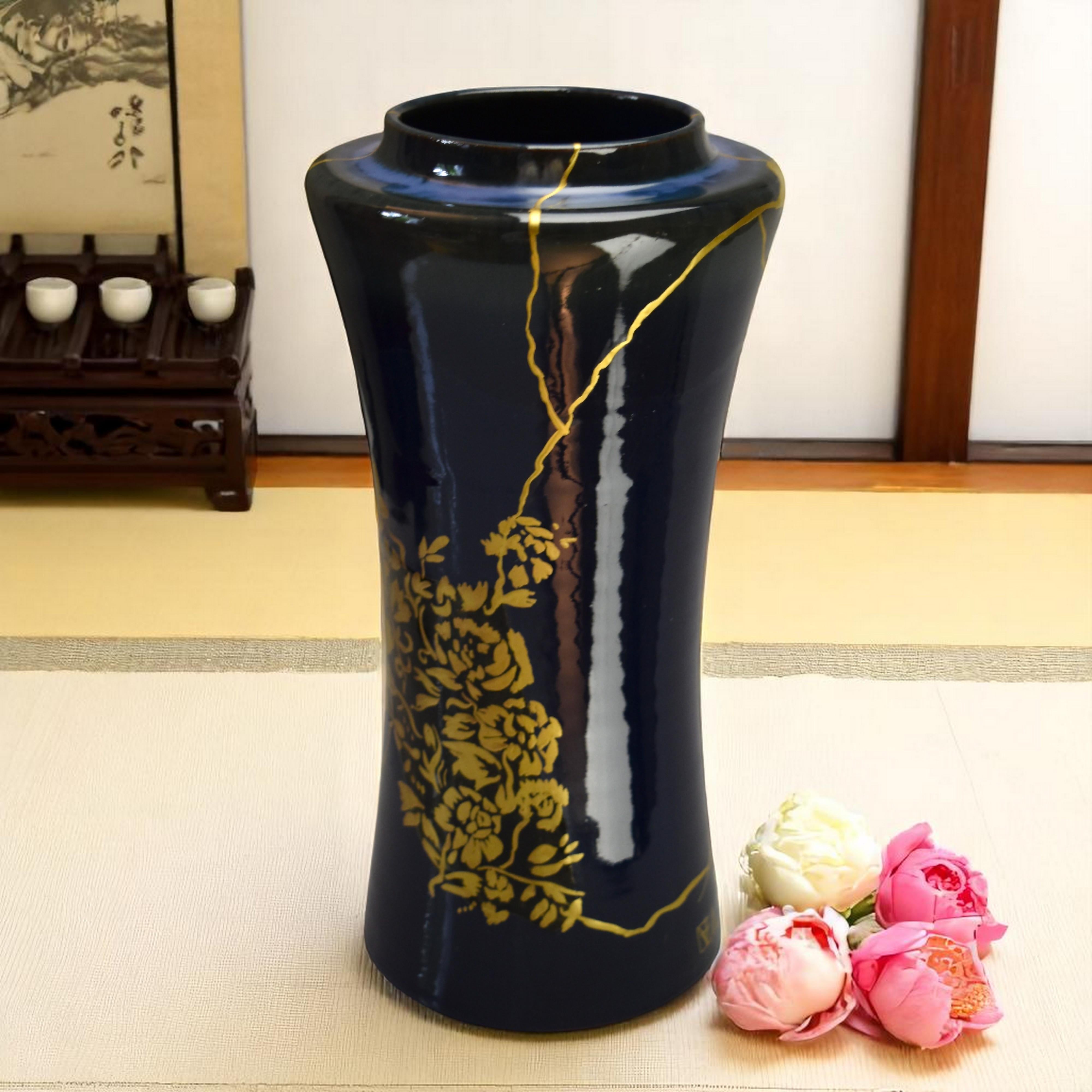 Vaso in gres blu notte - Kintsugi oro e Maki-e In condizioni ottime in vendita a MEAUX, FR