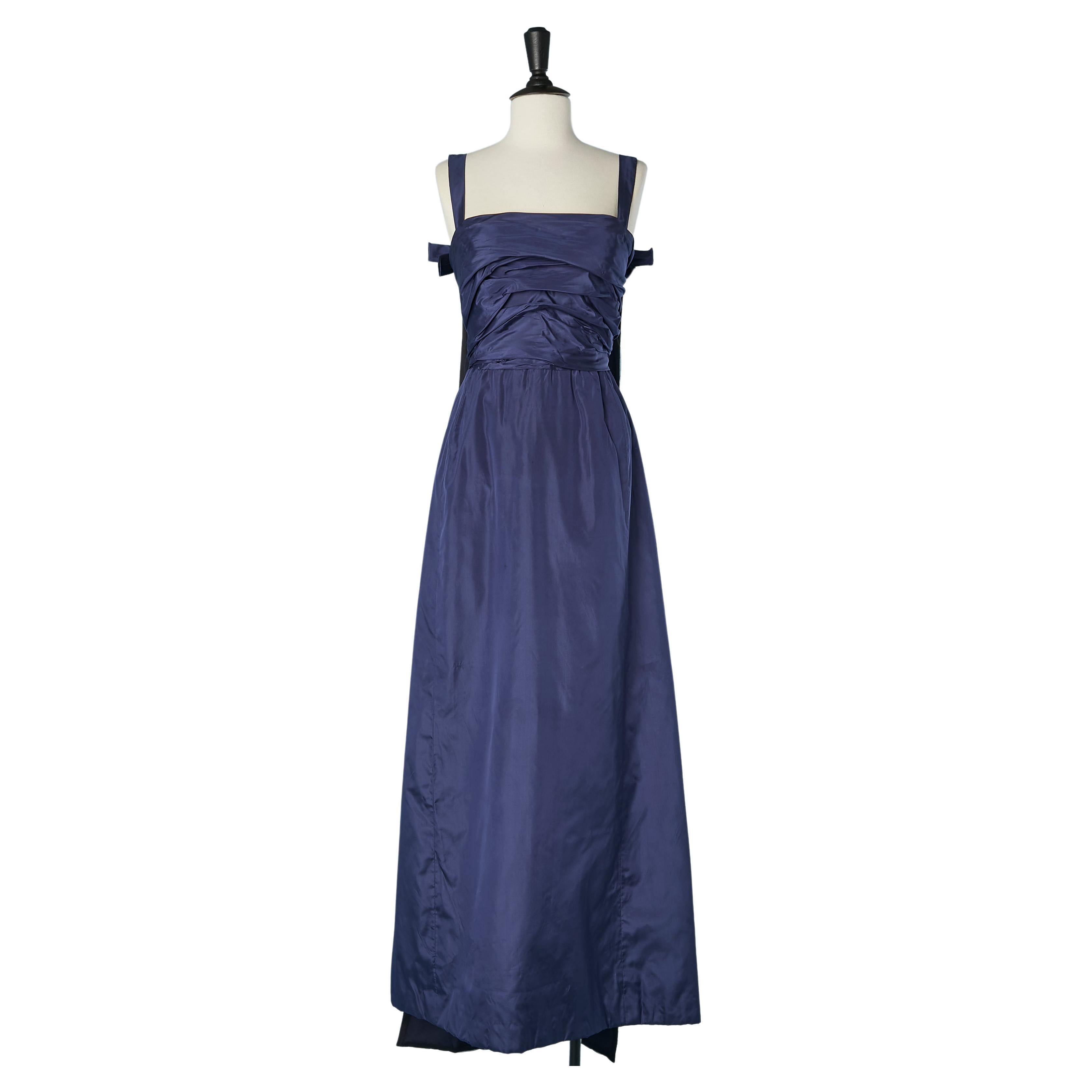 Night blue taffetas evening dress attributed to Christian Dior F.W 1957/58 For Sale