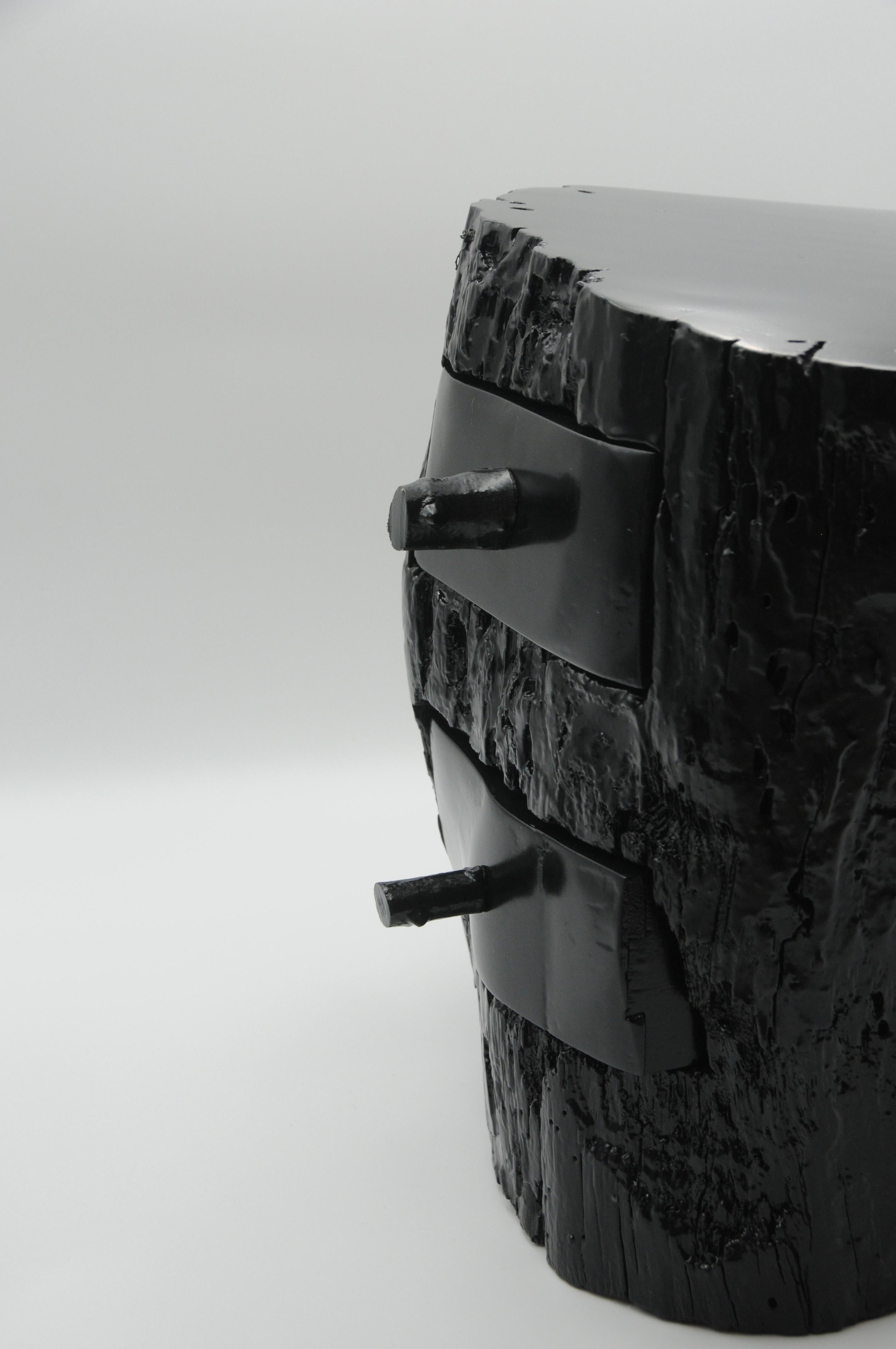 Postmoderno Comò da notte / Comodino Tavolino scultoreo in vendita