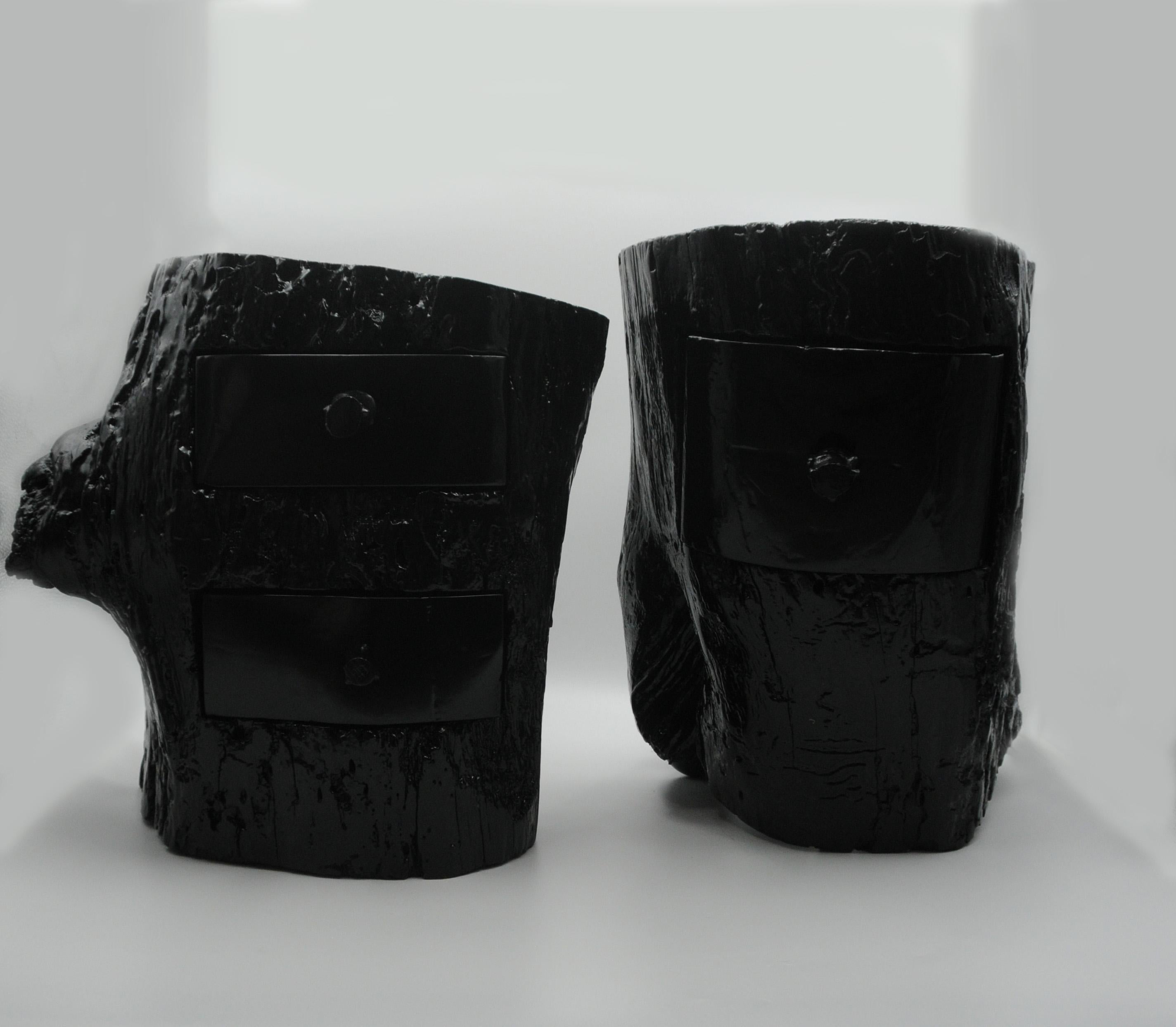 XXI secolo e contemporaneo Comò da notte / Comodino Tavolino scultoreo in vendita