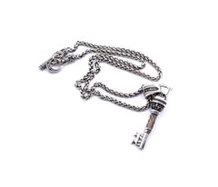 Night Rider Sterling Silber "Queens Key" Halskette mit rotem Granat