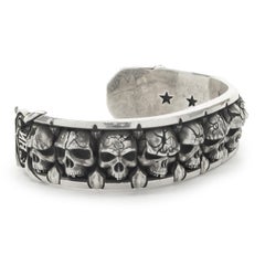 Night Rider Sterling Silber Totenkopf Manschettenarmband