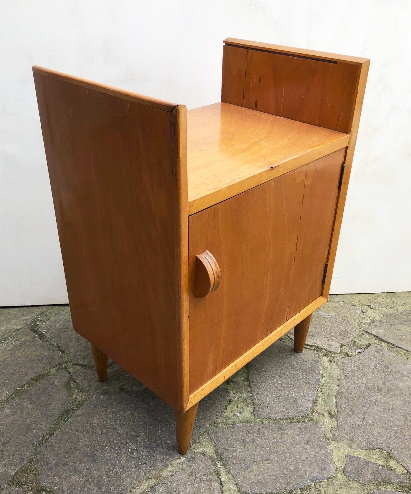 Night Stands from 1970 in Beech, Honeycomb, Natural Color, Scandinavian Design In Good Condition For Sale In Buggiano, IT