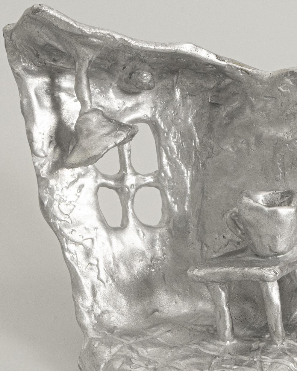 Moulage Sculpture sur pied en fonte d'aluminium fabriquée à la main représentant 
