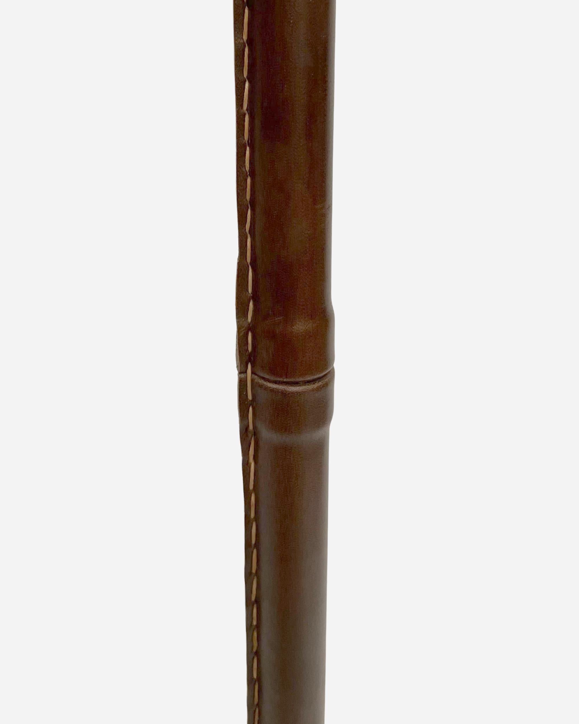 Pelle Night valet in tan leather with saddle-stitching, by J. Adnet, France circa 1960 in vendita