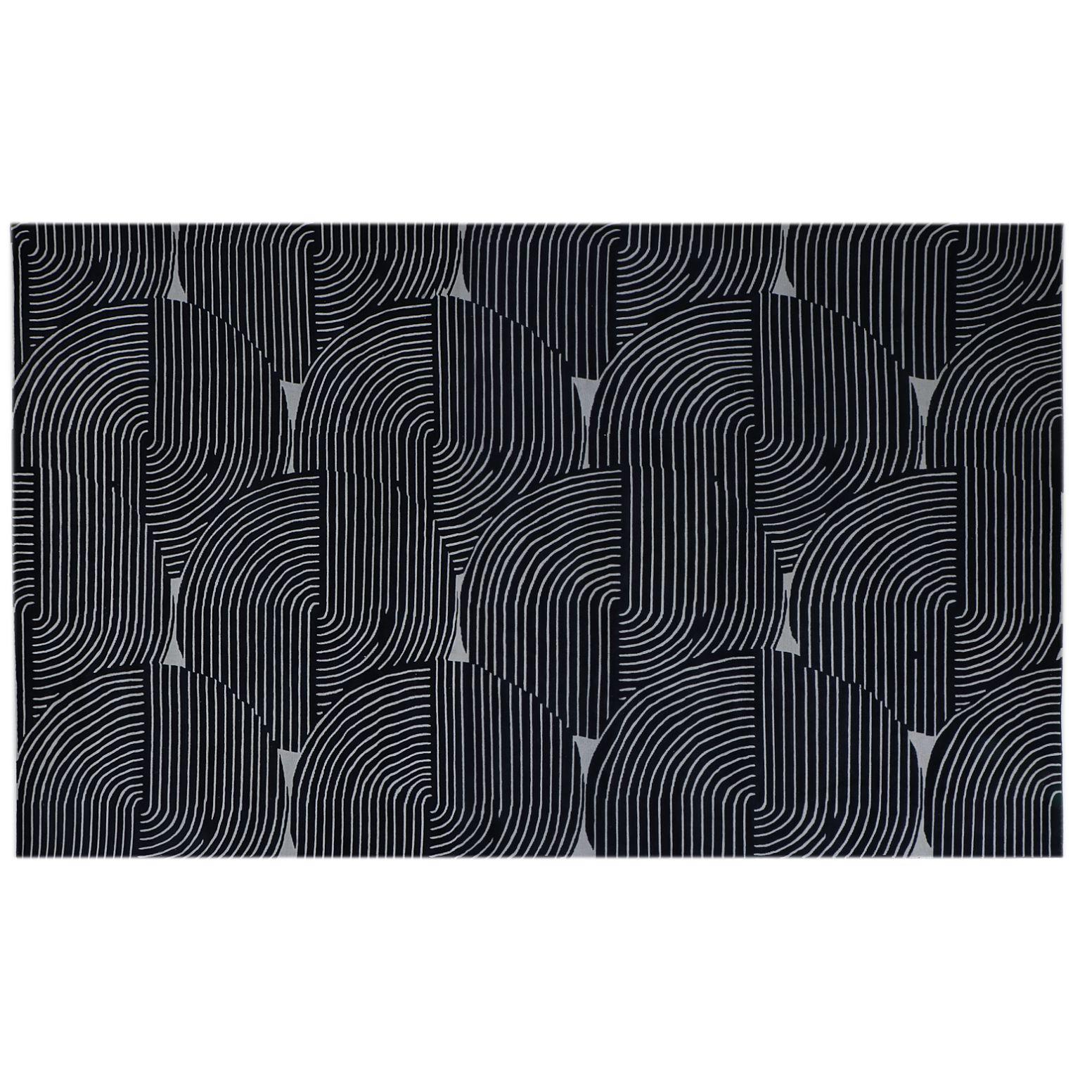 Nightcap large rug by Art & Loom
Dimensions: D304.8 x H426.7 cm
Materials: New Zealand wool & Chinese silk
Quality (Knots per Inch): 100
Also available in different dimensions.

Samantha Gallacher has always had a keen eye for aesthetics, drawing