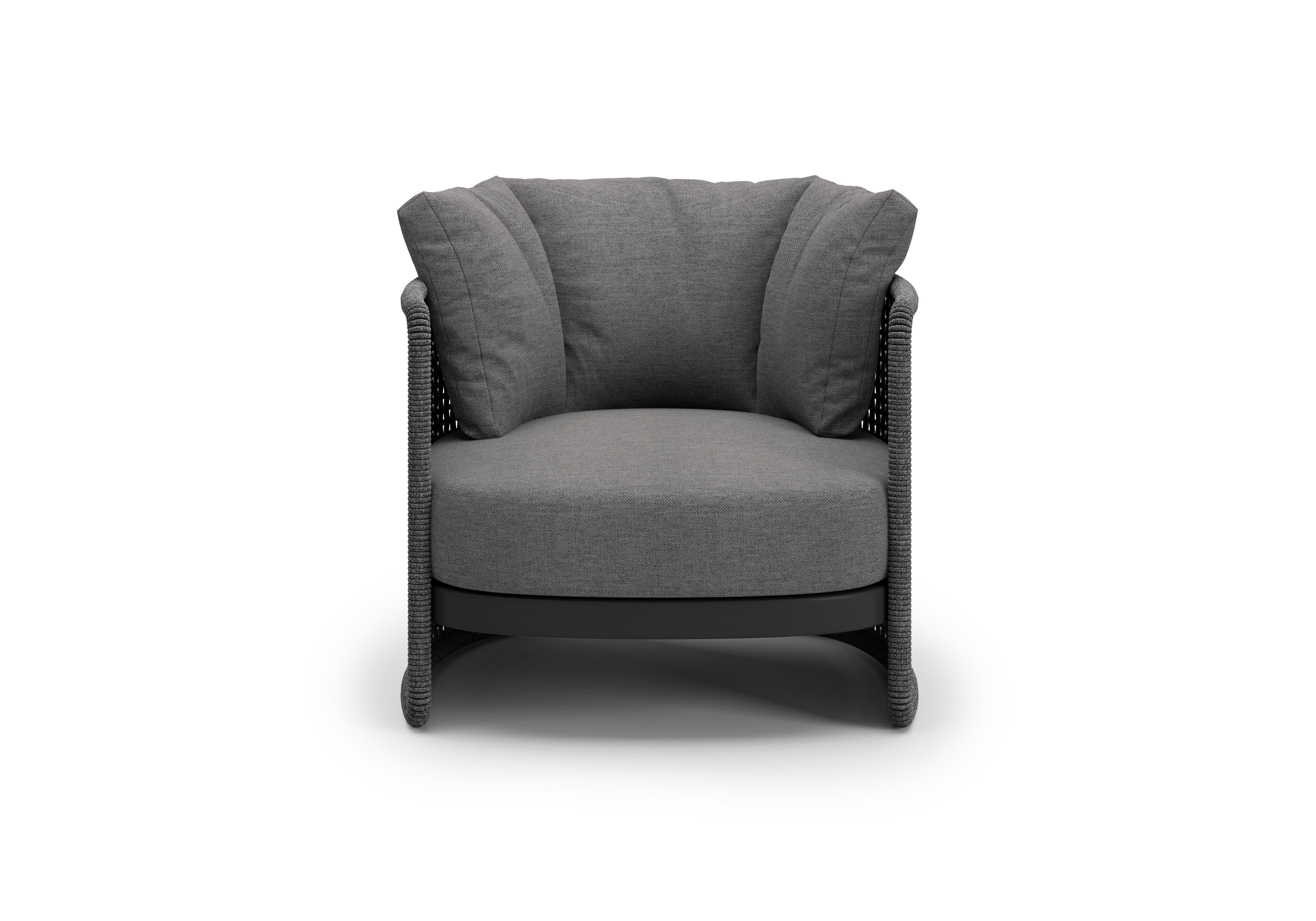 Nightfall Miura Single Sofa by SNOC
Dimensions: W 81.5 x D 82.5 x H 80 cm.
Materials: Acrylic Rope, Aluminium. 


The Miura outdoor collection is an invitation to comfort and elegance. The softly shaped, voluminous seats catch the eye with their