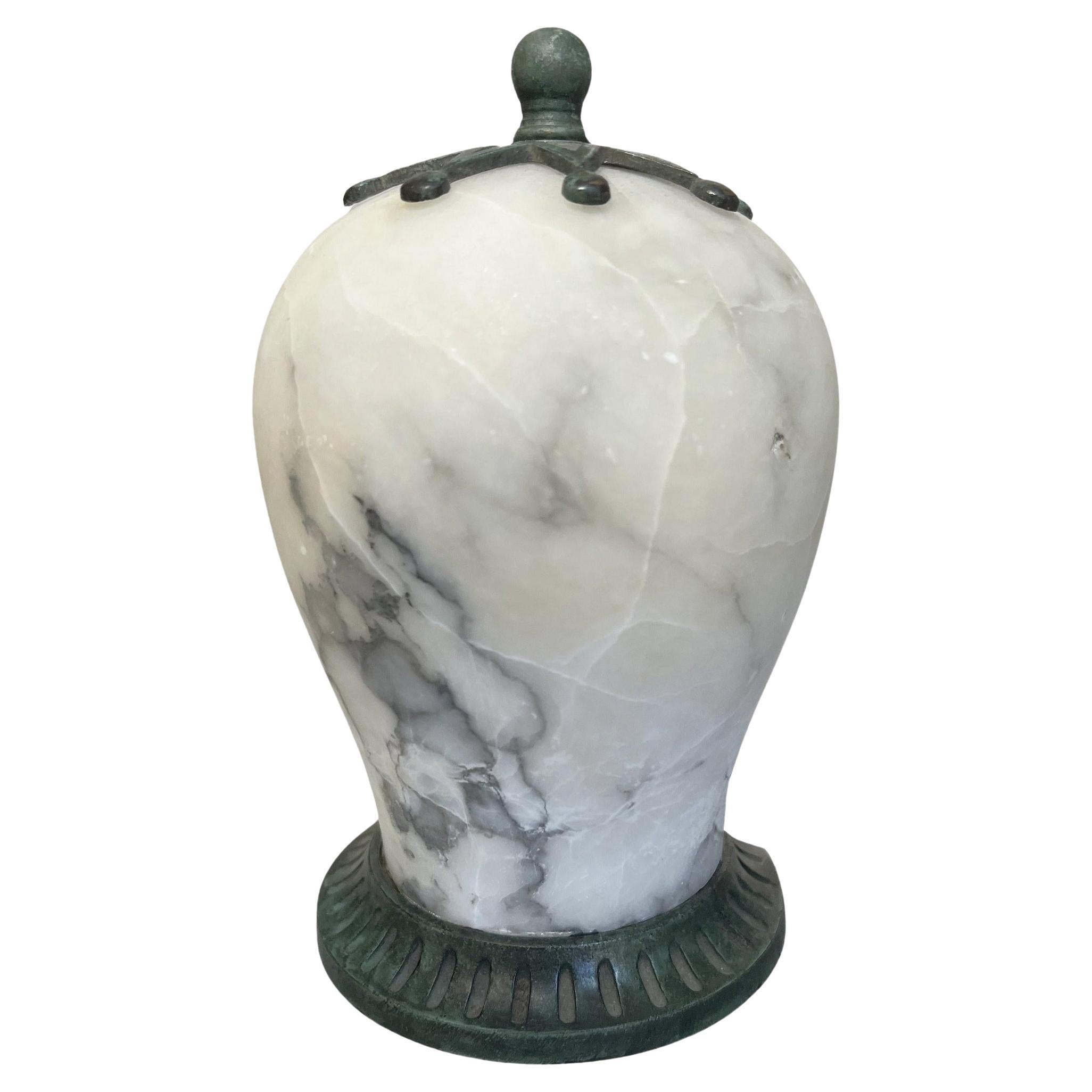 Nightlight in alabaster and bronze Art-Déco, France, circa 1930 For Sale