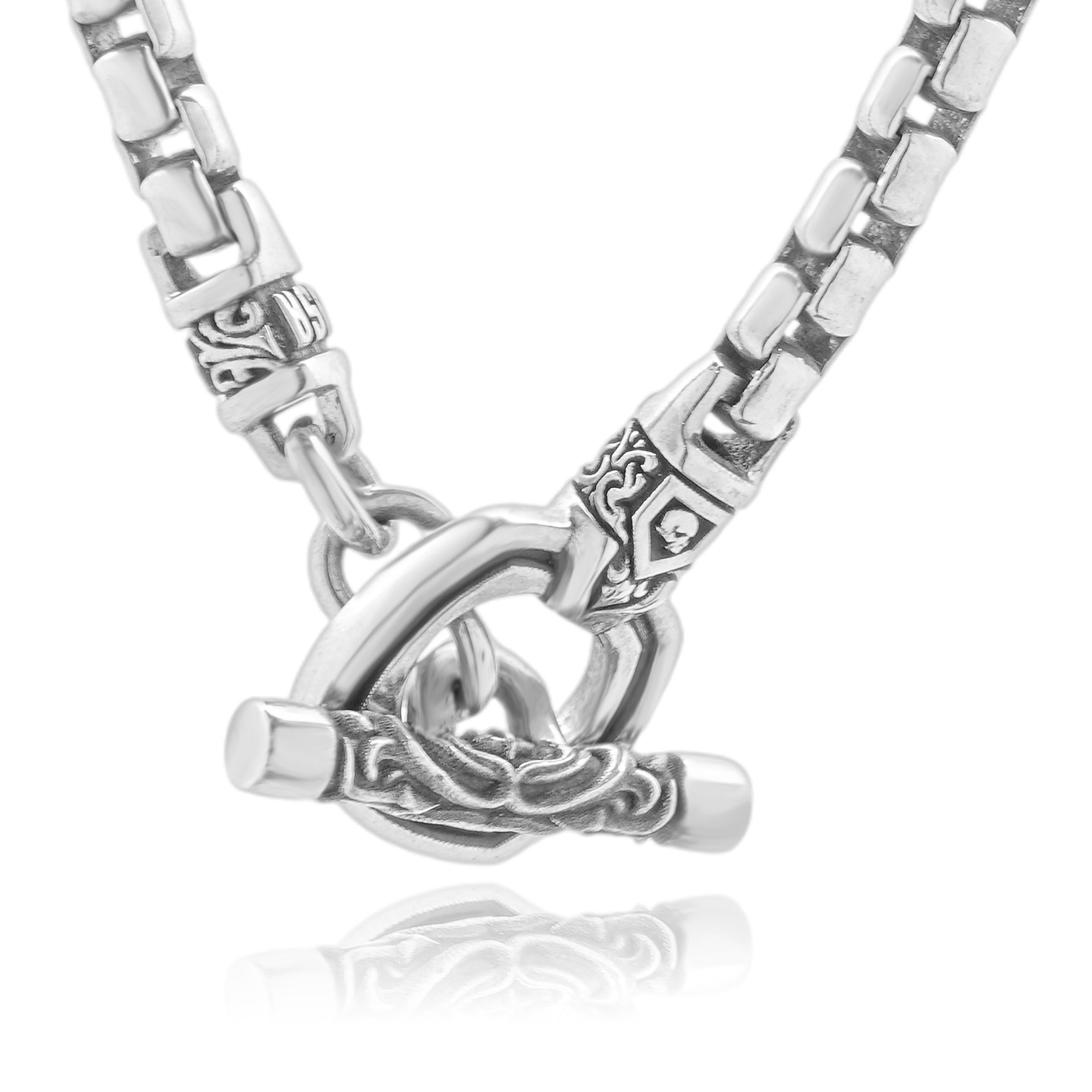 Designer: personalizzato
Materiale: Argento 925
Dimensioni: la collana è lunga 18 pollici
Peso: 57.8 grammi
