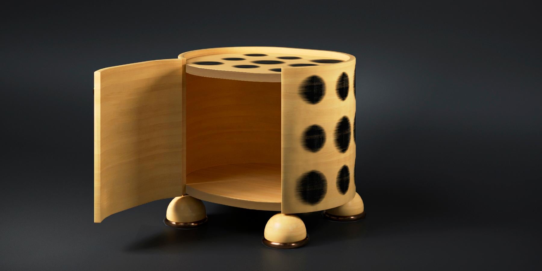 Comodino in legno compensato, Collezione Bugs in vendita 1