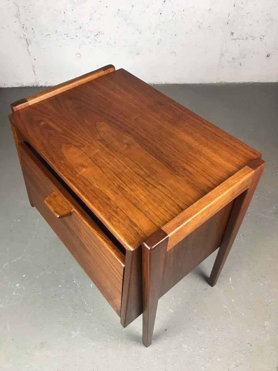 Mid Century Modern Nightstand or Side Table in Walnut by Jens Risom 1