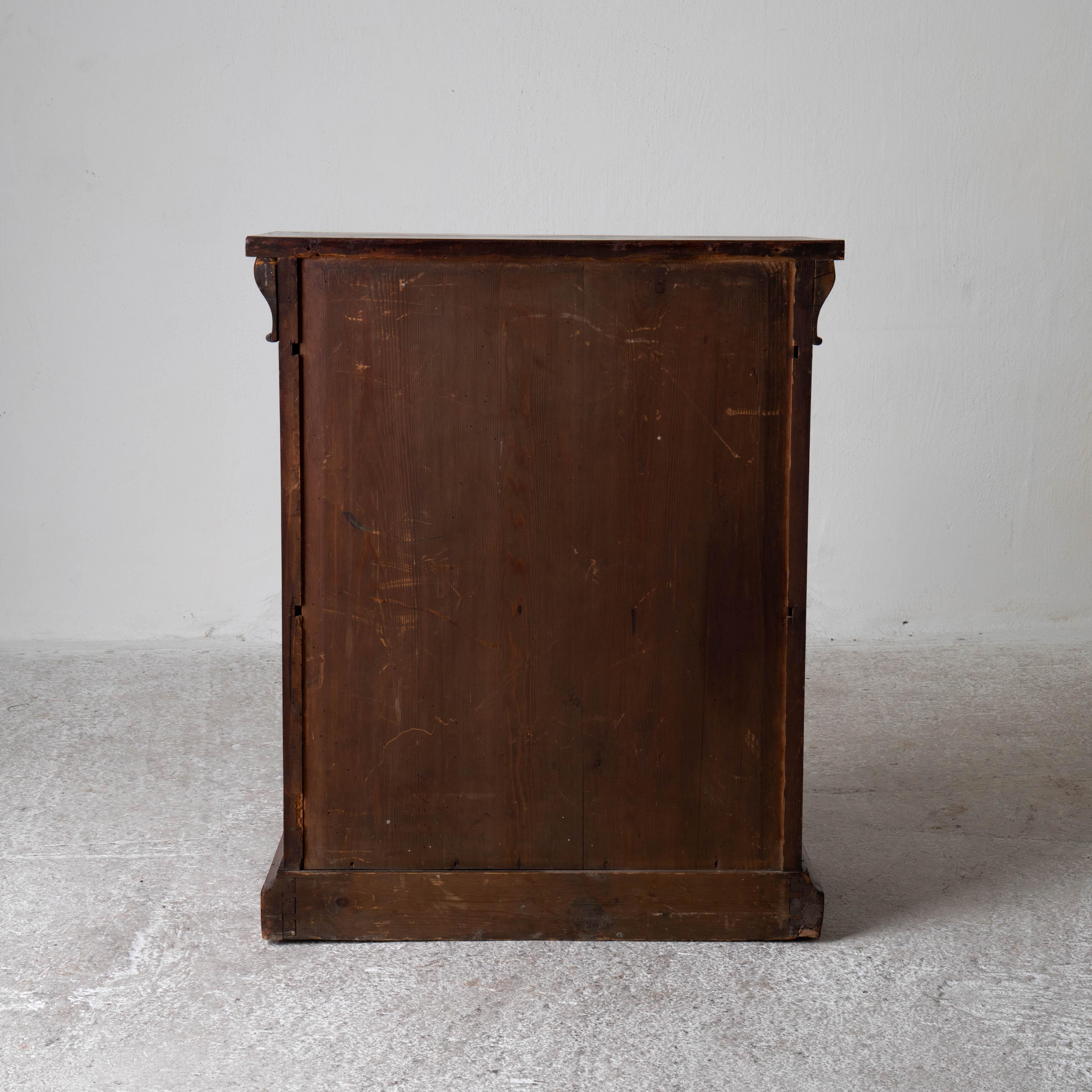 Nightstand Side Table Swedish Mahogany 19th Century Neoclassical Sweden For Sale 5