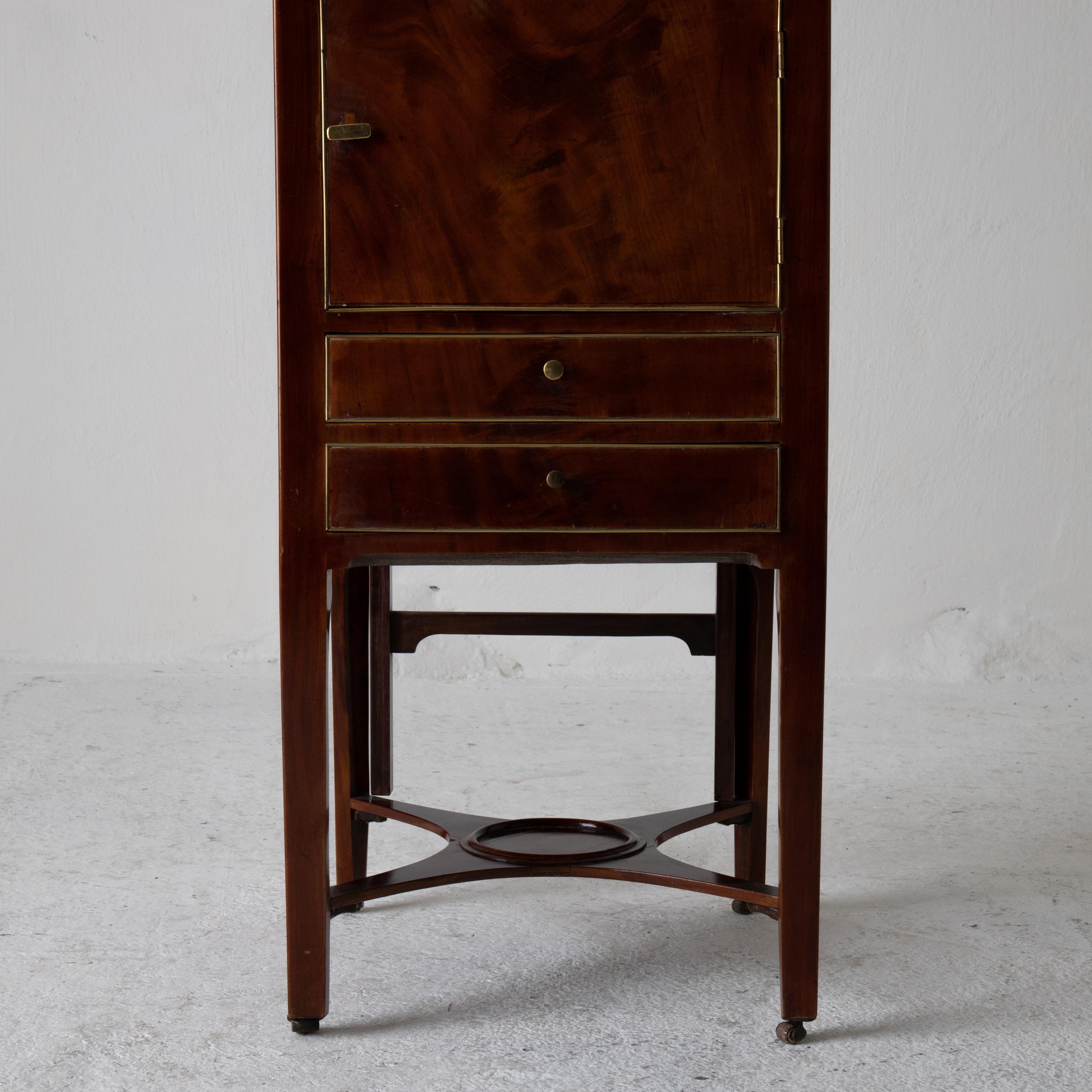 Nightstand Vanity Table Gustavian Swedish Mahogany Brass Lining, Sweden In Good Condition For Sale In New York, NY