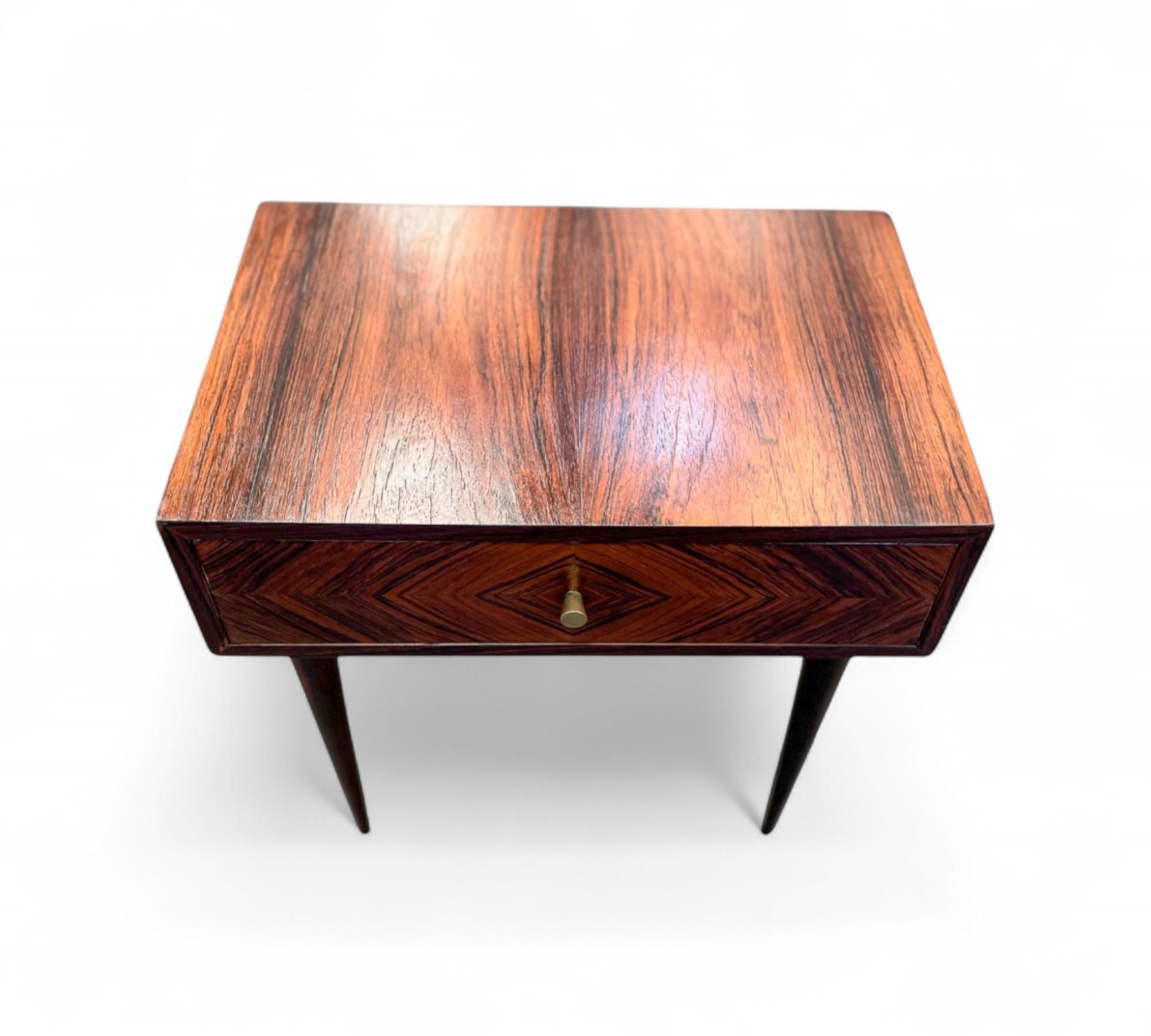 Table de nuit avec tiroir en bois dur, Cimo, années 1950 - Lot 812 en vente 2