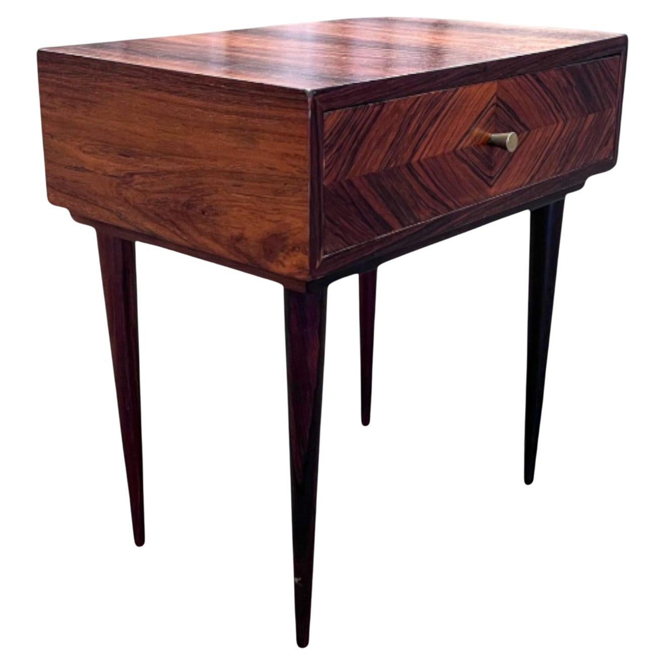 Table de nuit avec tiroir en bois dur, Cimo, années 1950 - Lot 812