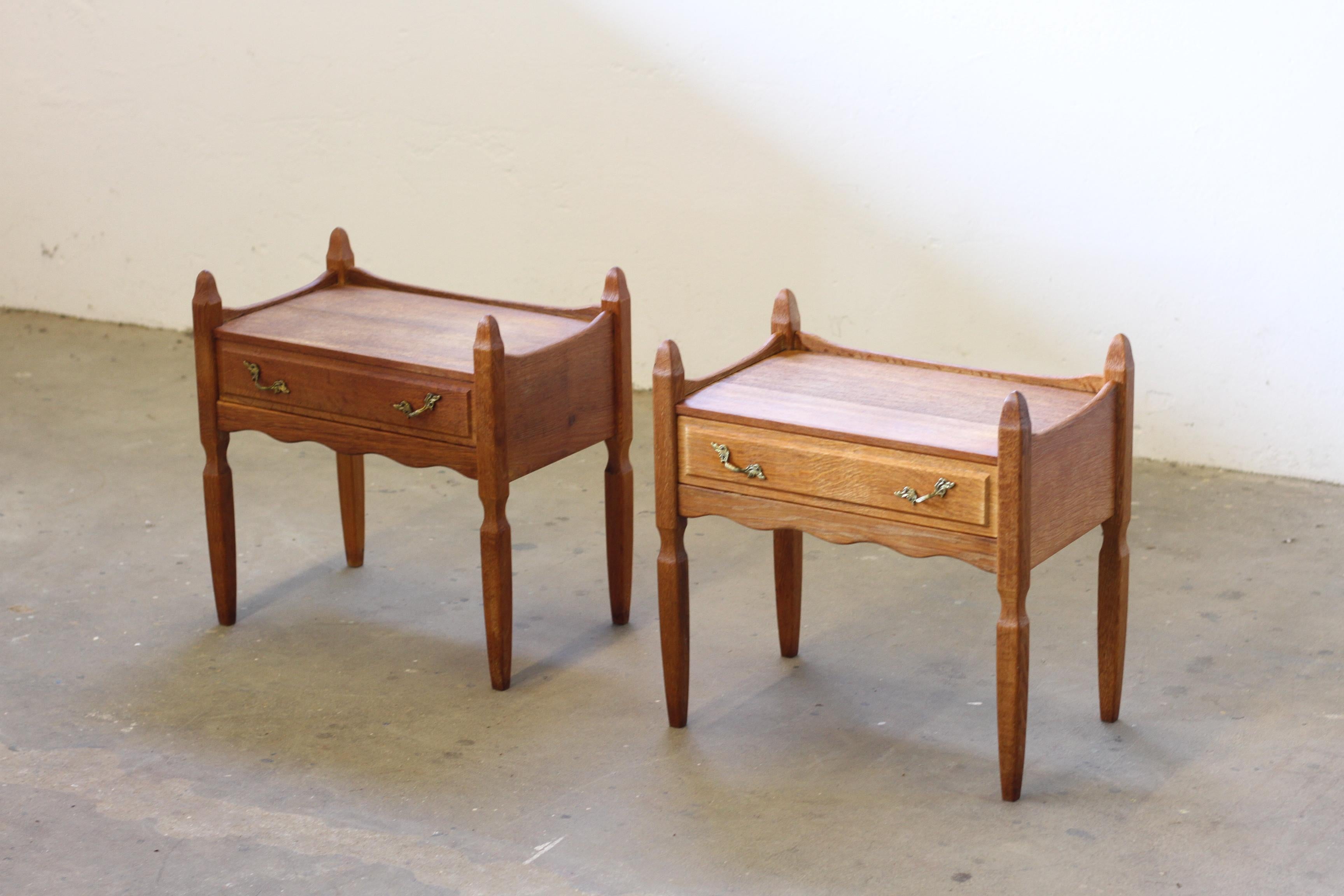 Nachttische, Nachttischchen in Oak Stil von Henning Kjærnulf, Dänemark, 1960er Jahre (Dänisch) im Angebot