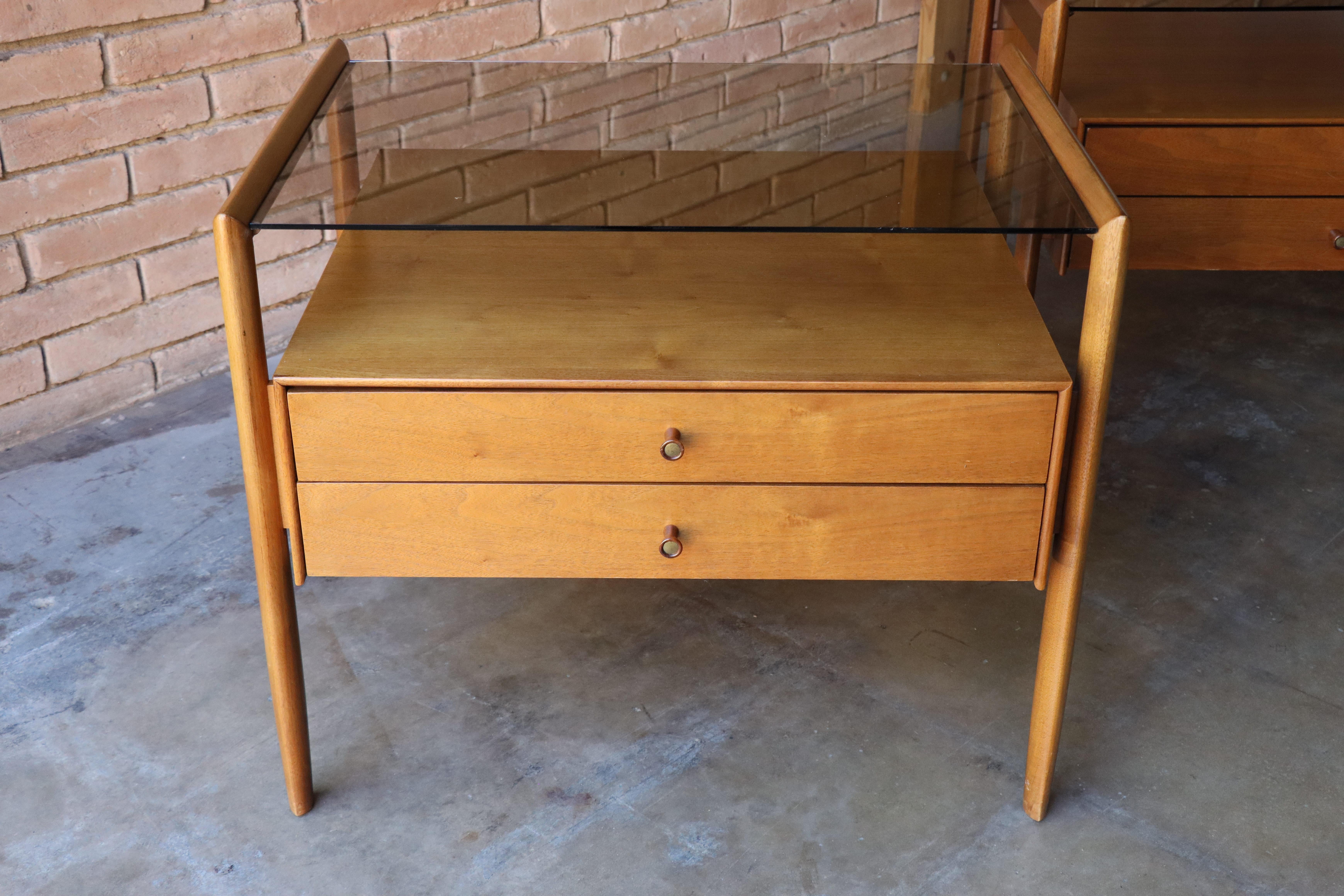 Nightstands by Barney Flagg for Drexel ‘Parallel’, America, 1960s In Good Condition In Round Rock, TX
