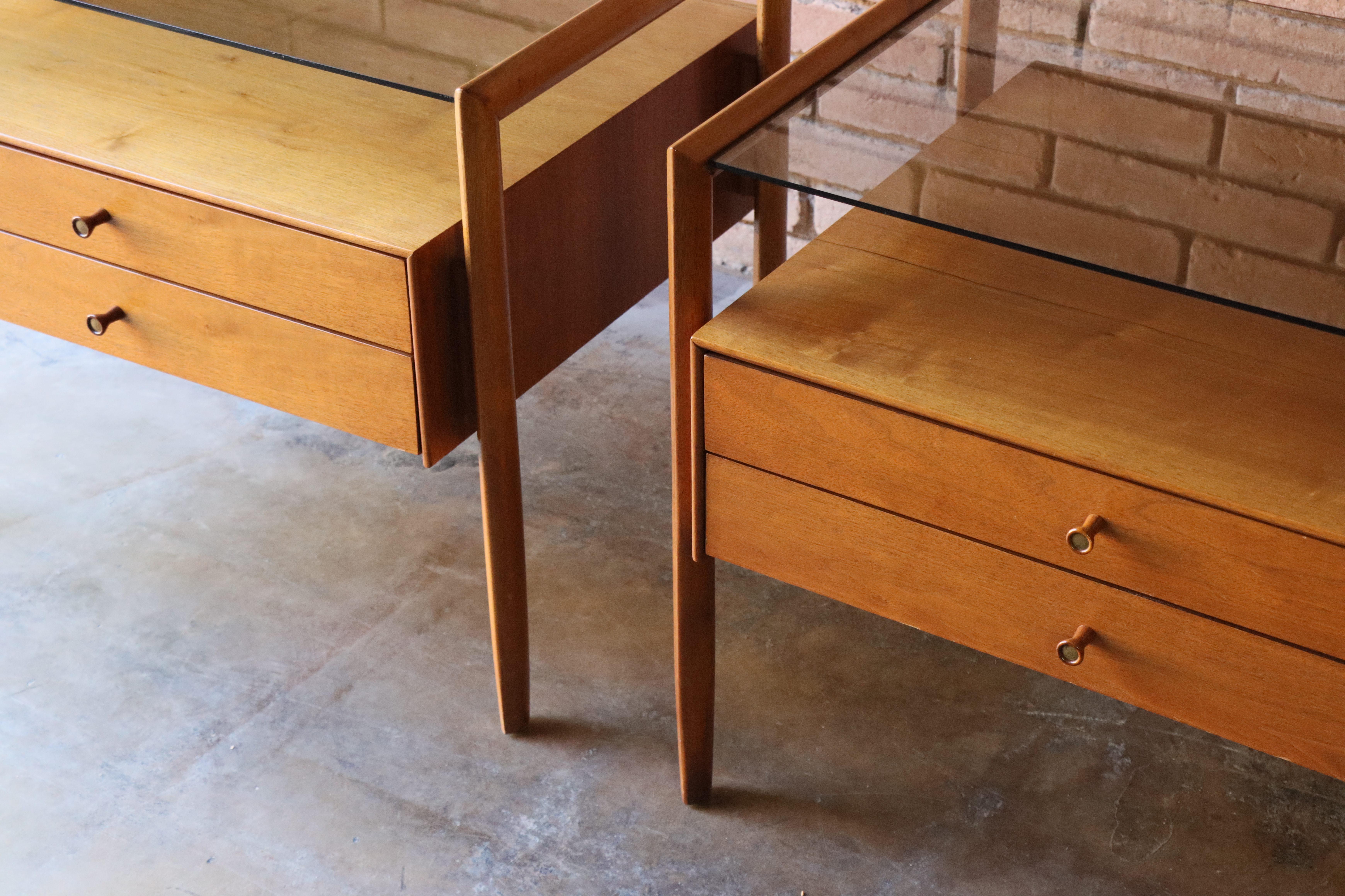 Mid-20th Century Nightstands by Barney Flagg for Drexel ‘Parallel’, America, 1960s