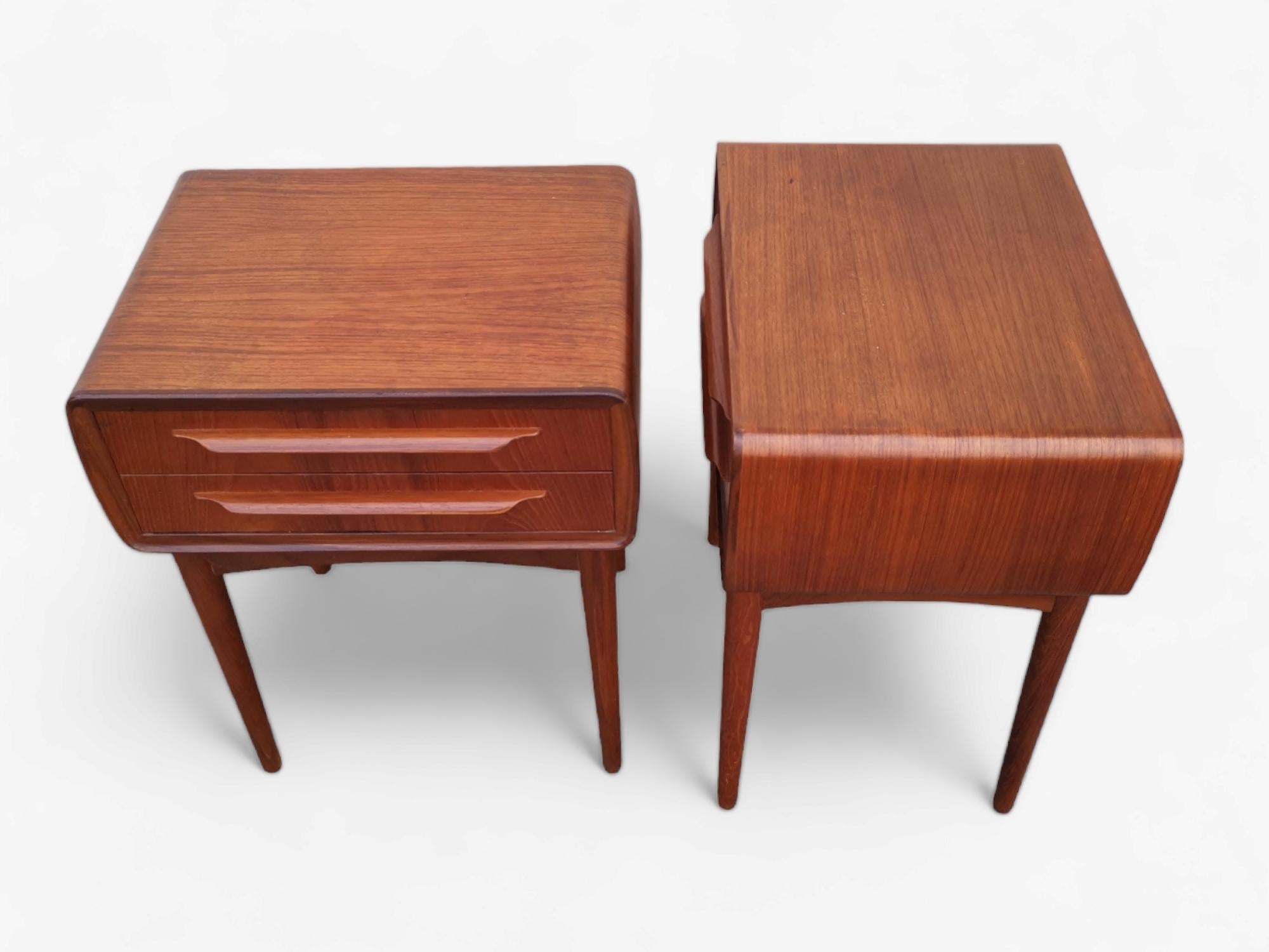 A Danish pair of Teak Nightstands Designed by Johannes Andersen by Silkeborg Møbelfabrik in the 1960s.
Classic Danish Nightstands From the 60s, With two drawers in each nightstand,  so you can store away, and keep your space organized and