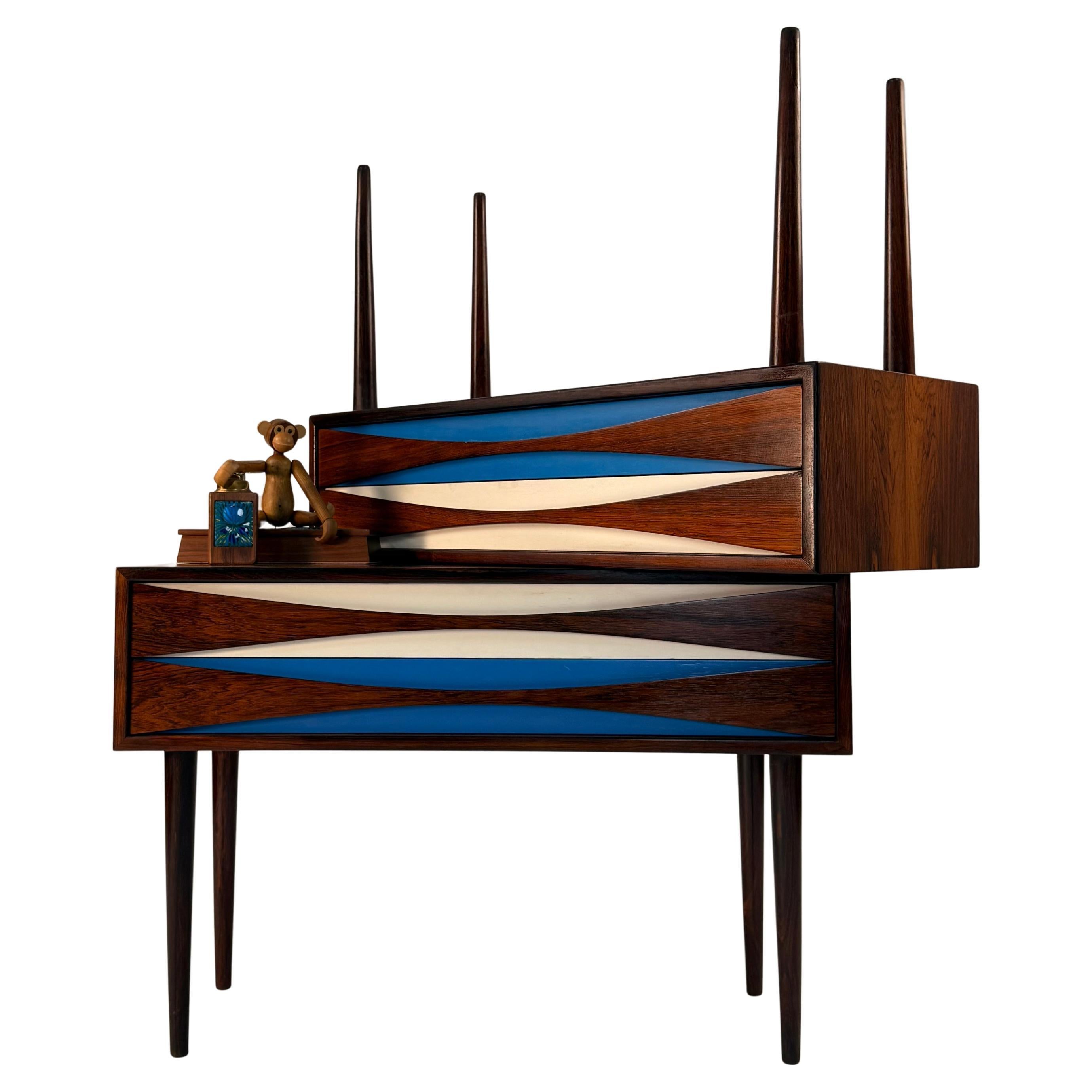 Tables de nuit en bois de rose, designées par Niel Claussen en vente