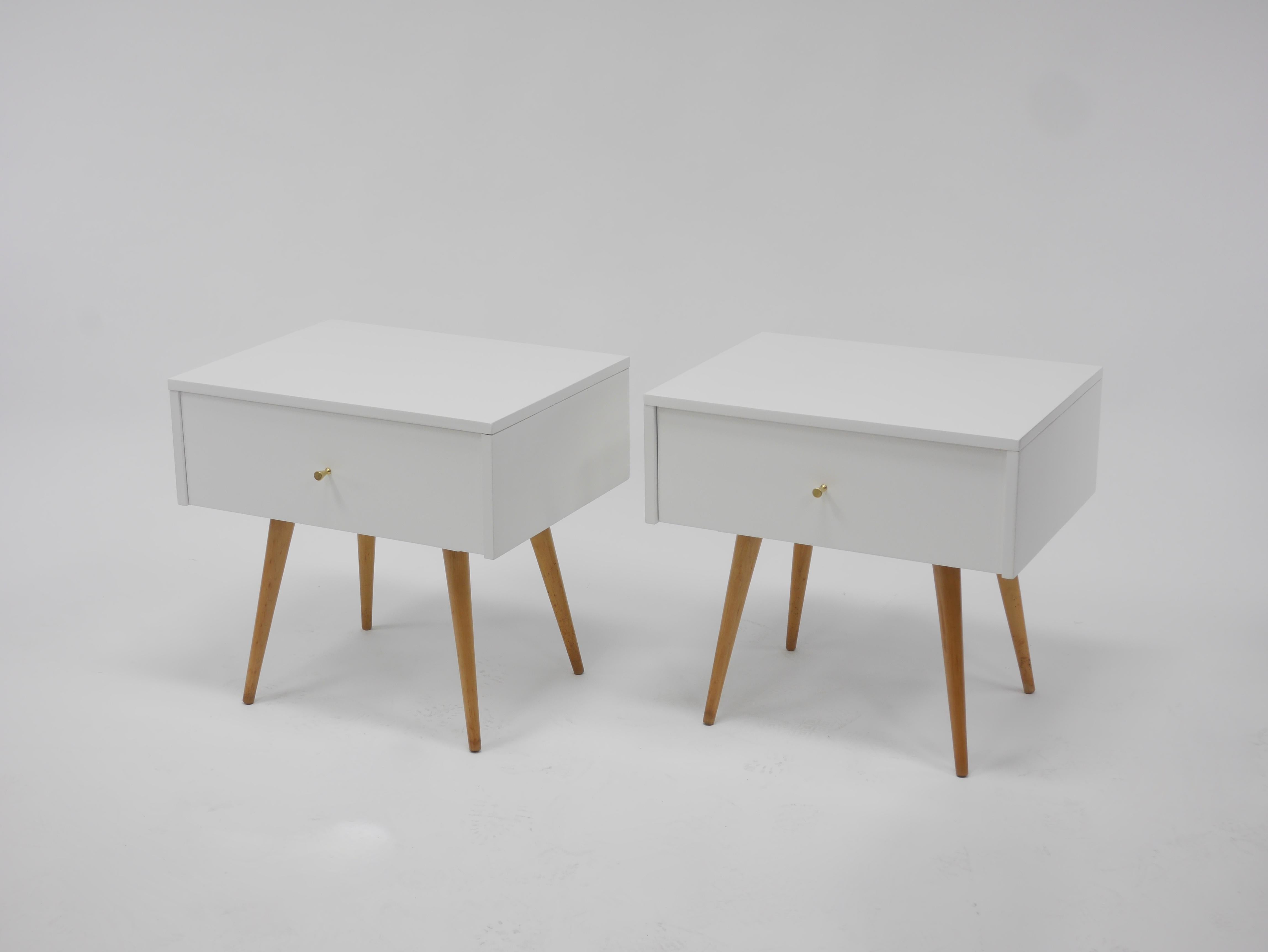 Nightstands in White Lacquer by Paul McCobb 2