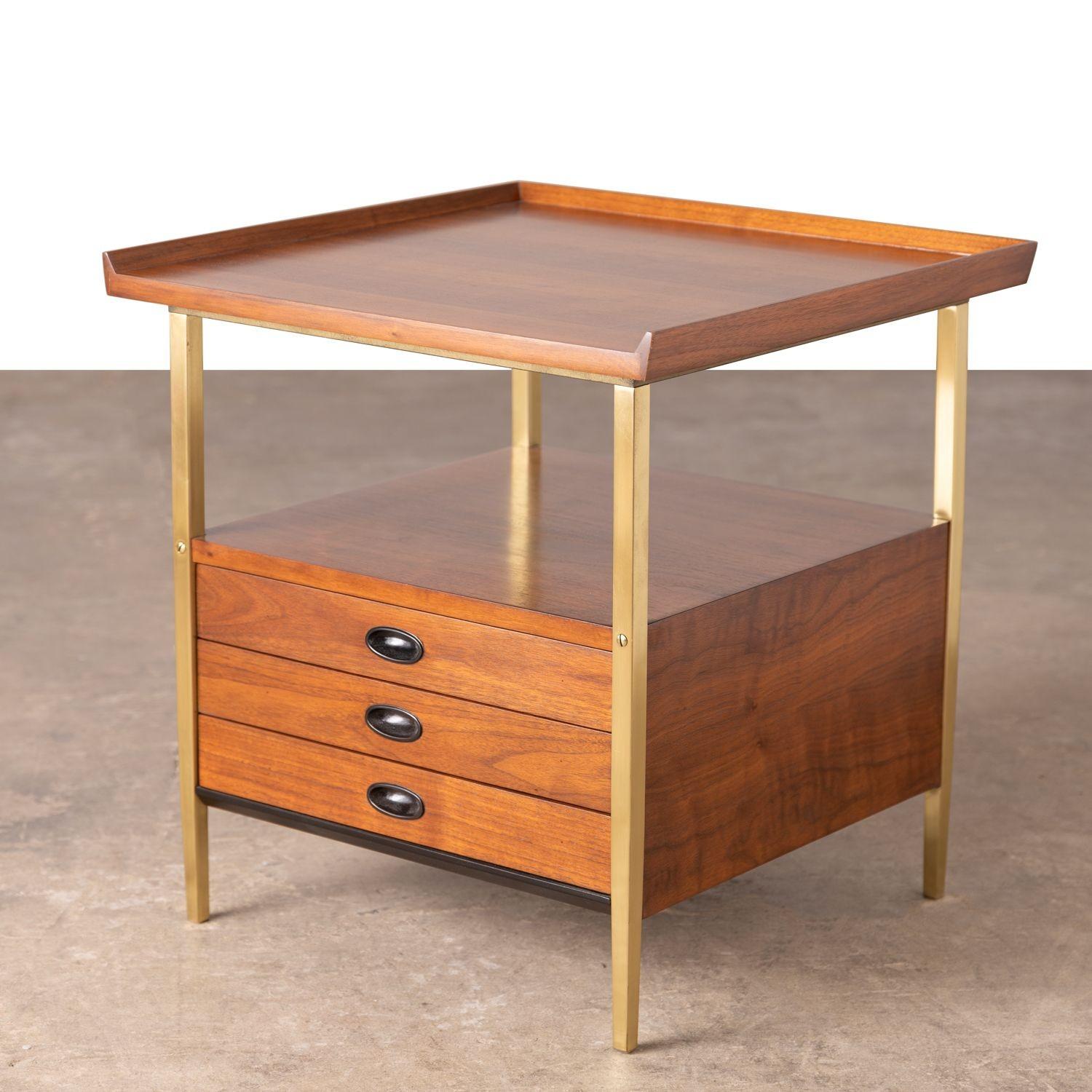 Mid-Century Modern Tables de nuit/tables d'appoint Milo Baughman pour Arch Gordon en vente