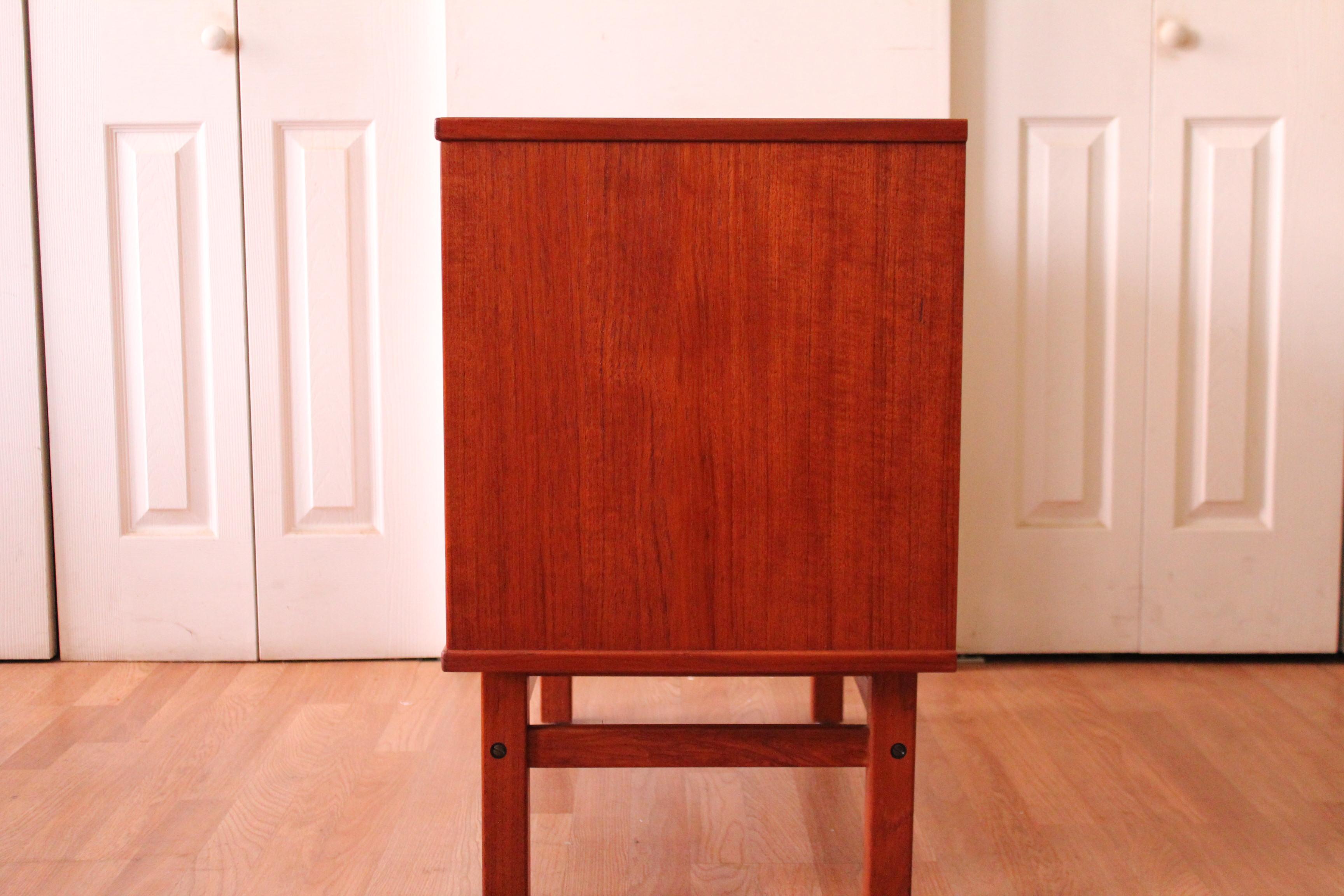 Teak Niils Jonsson Mid-Century Modern Chest Dresser For Sale