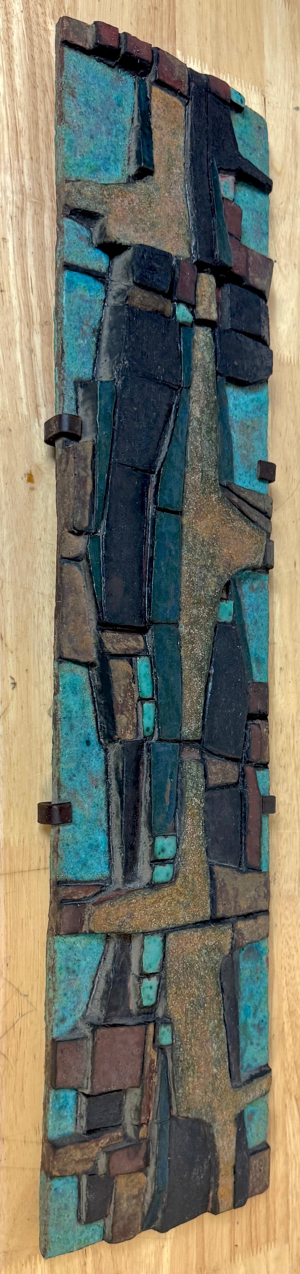 Nijole Šivickas, Panneau mural de paysage cubiste en argile cuite à haute température, vers les années 1970 en vente 3