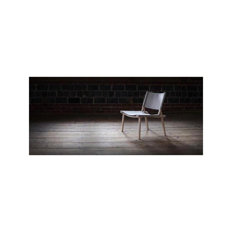 This Nikari December XL chair is a compact size armchair designed by Jasper Morrison and Wataru Kumanon. A timeless modern piece is really nice to sit. December lounge chair combines beautifully wood and linen.

December is truly a modern design