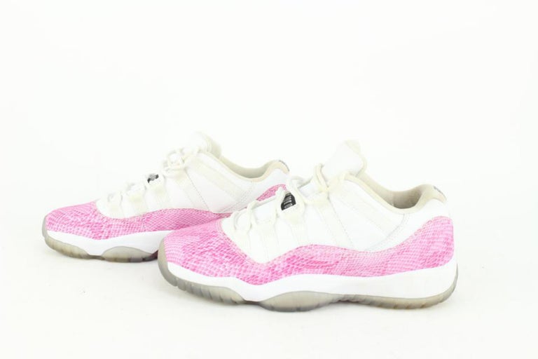 Uva Retirado servidor Nike 2013 Youth 4.5 US Pink Snake Skin Air Jordan XI 11 580521-108 For Sale  at 1stDibs